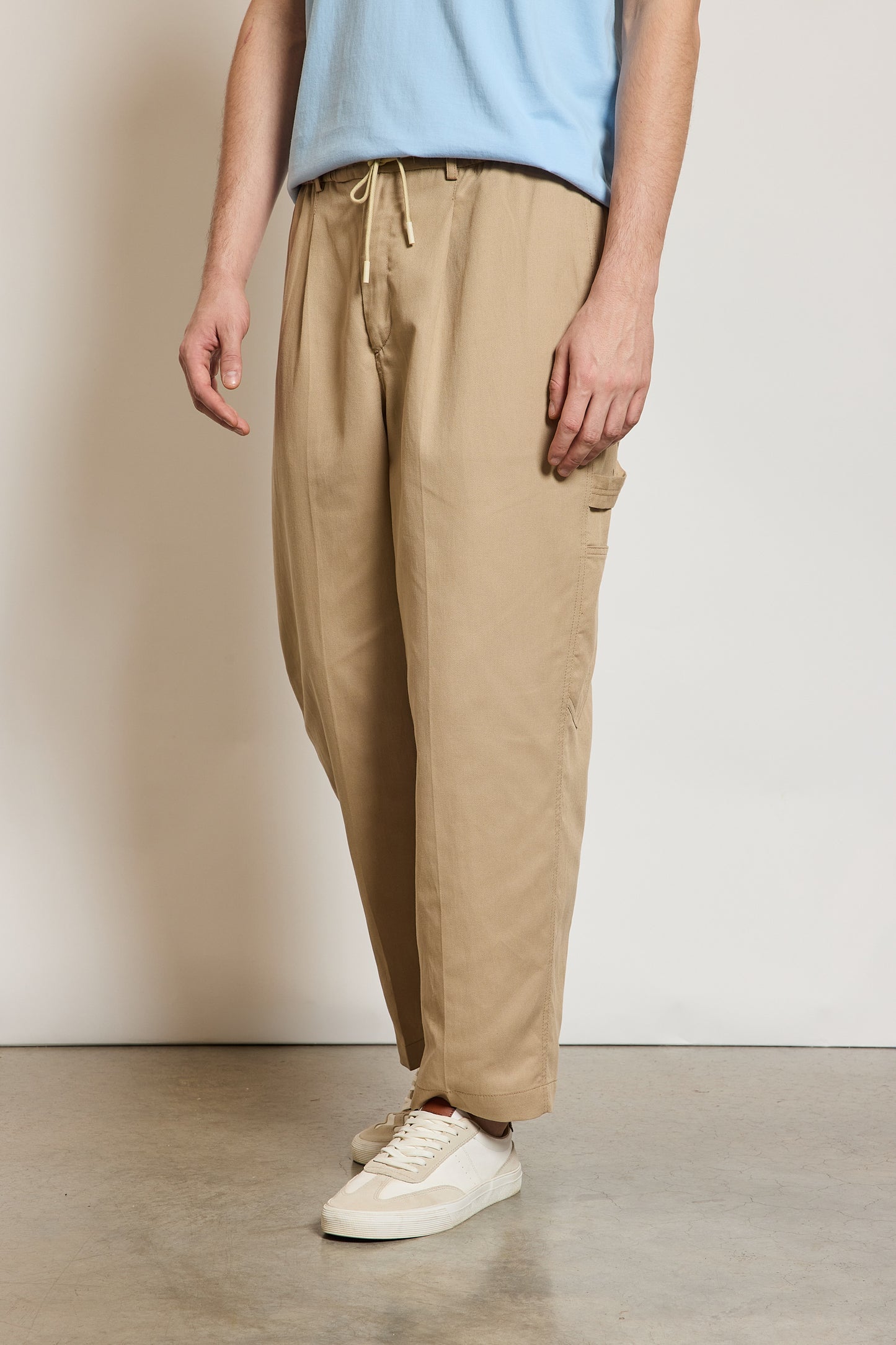 PANTALON MULTIPOCHES BEIGE