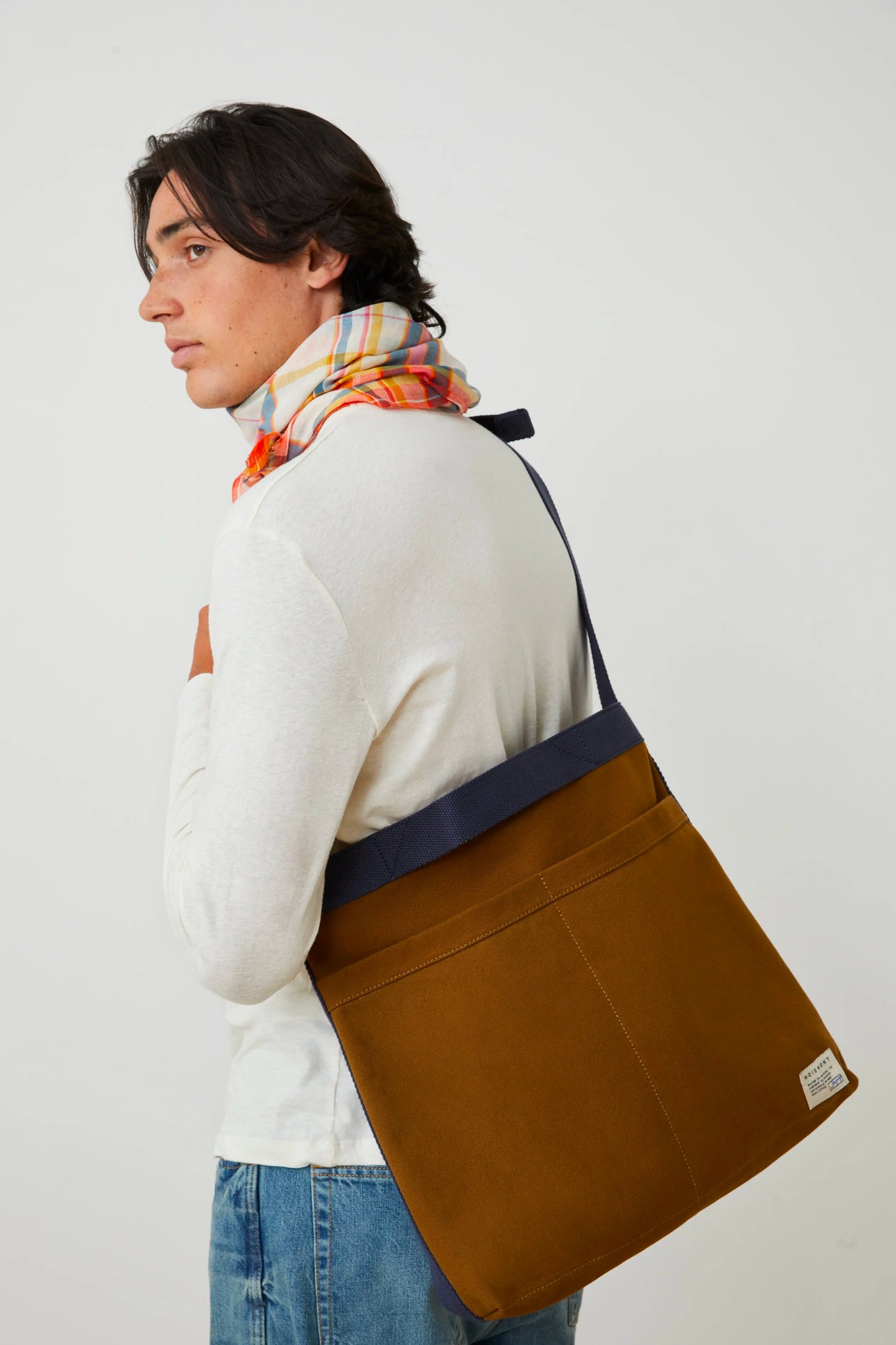SHOULDER BAG CAMEL
