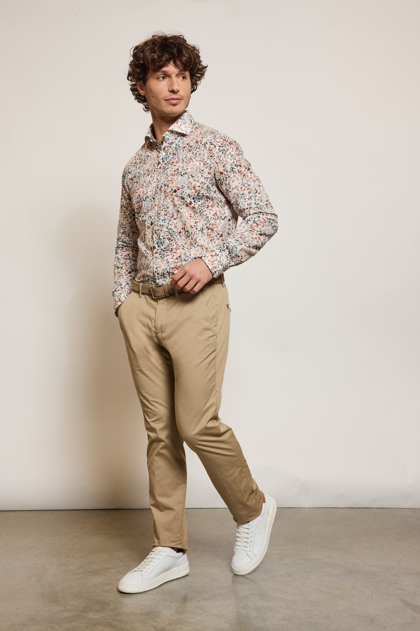 PANTALON EN GABARDINE BEIGE