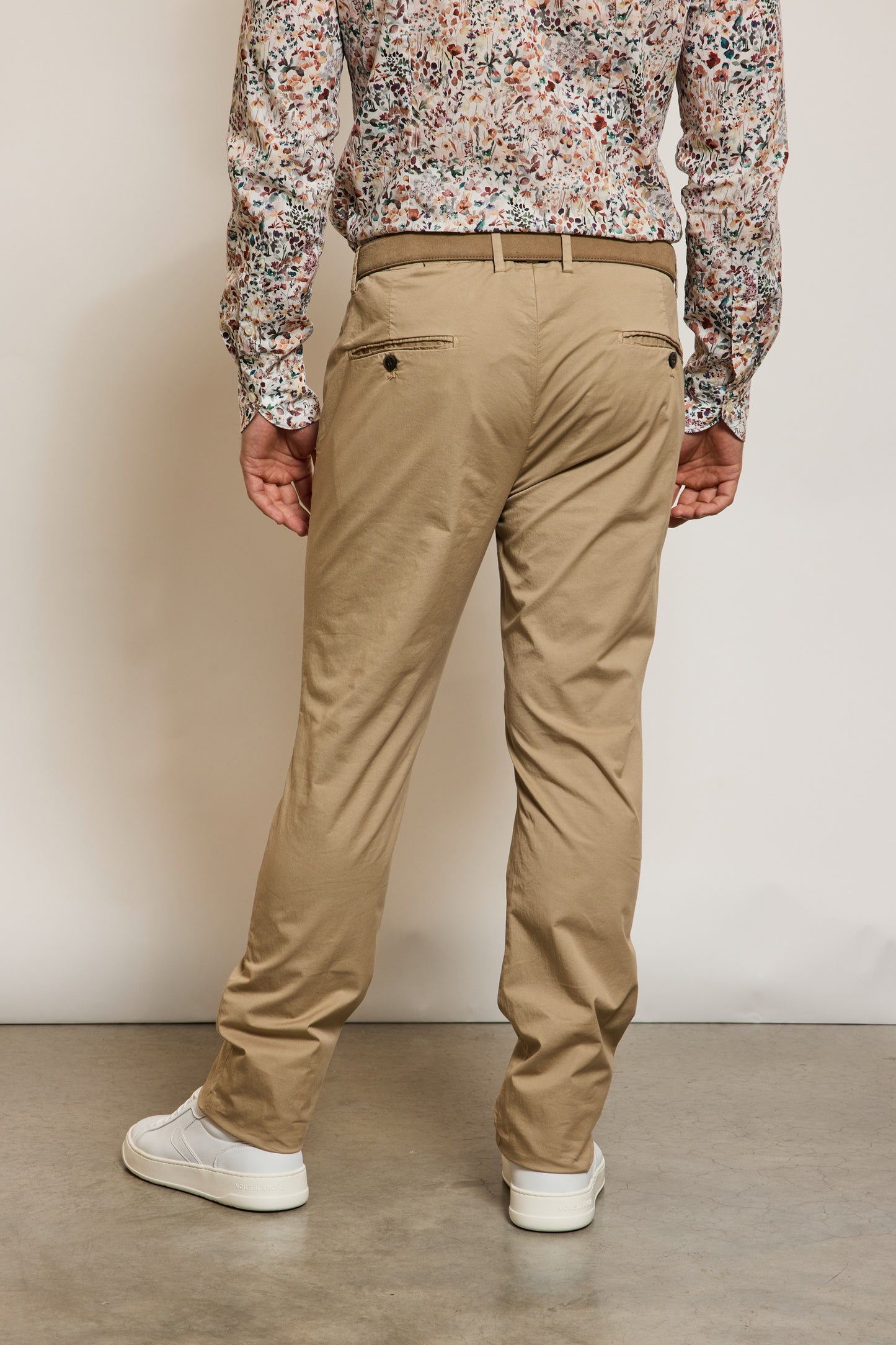 PANTALON EN GABARDINE BEIGE