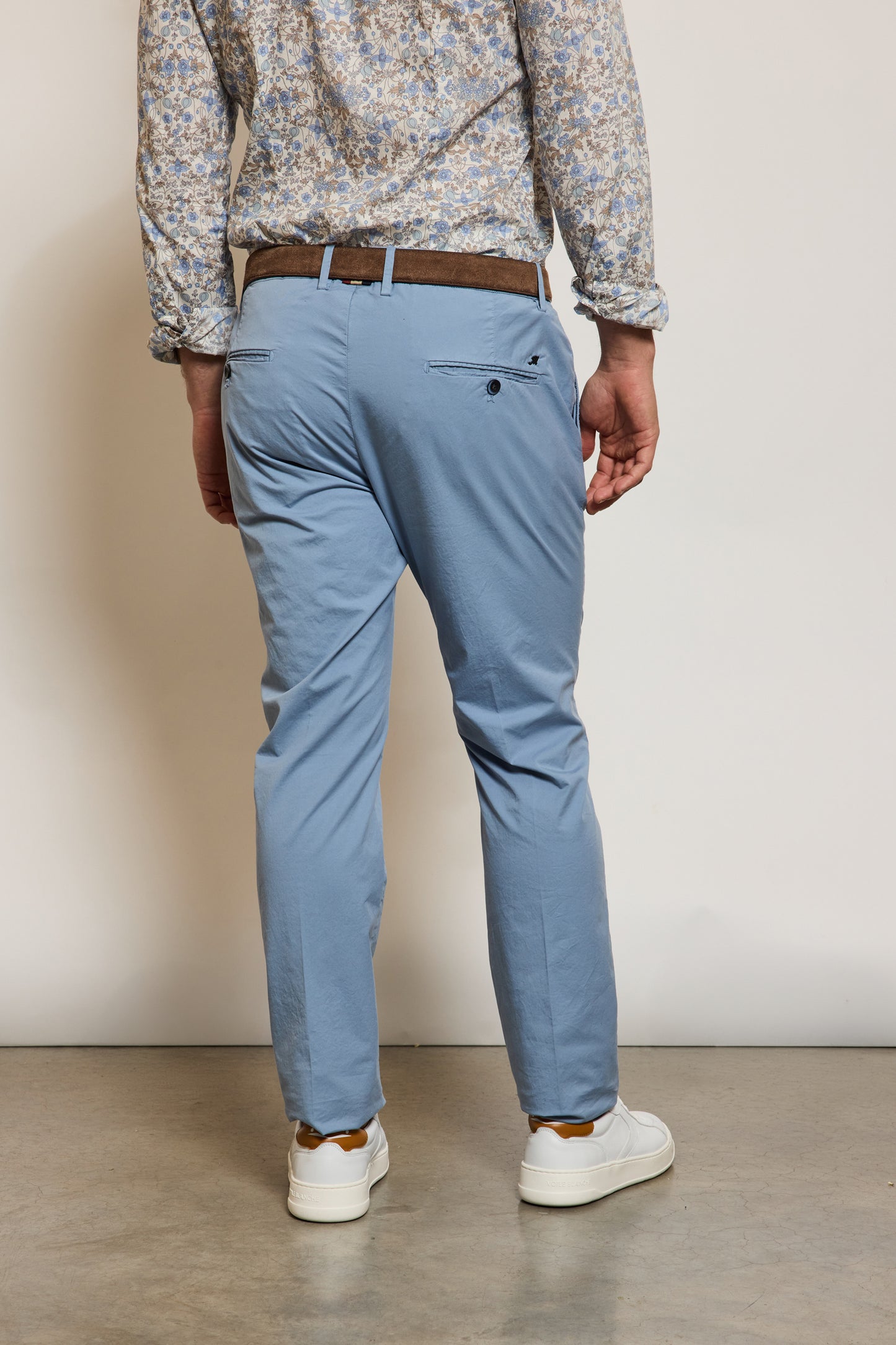 PANTALON EN GABARDINE CIEL