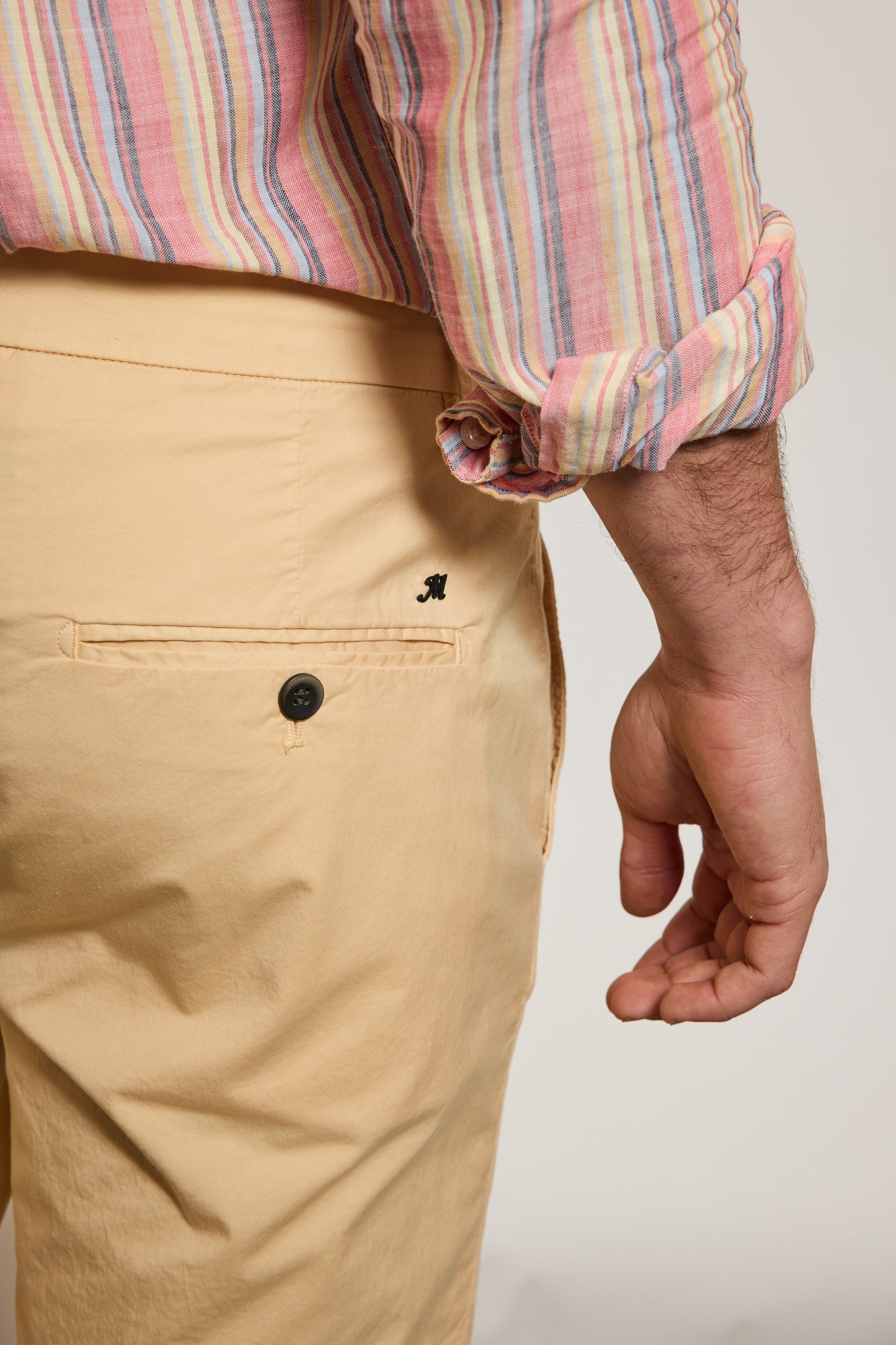 PANTALON EN GABARDINE MELON