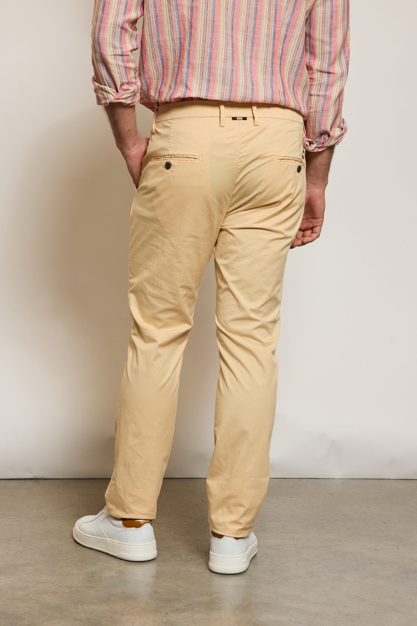 PANTALON EN GABARDINE MELON