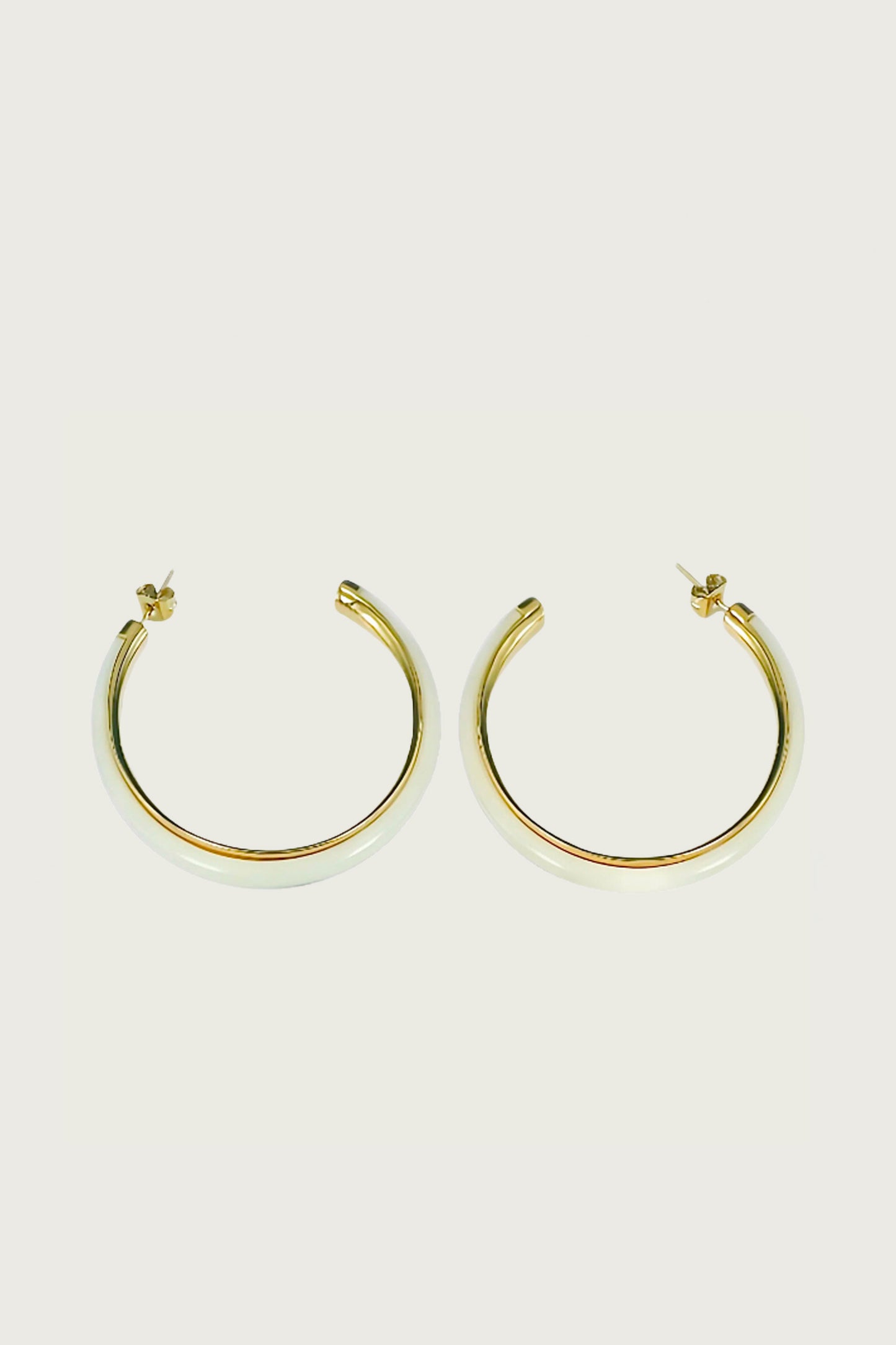 EARINGS WHITE