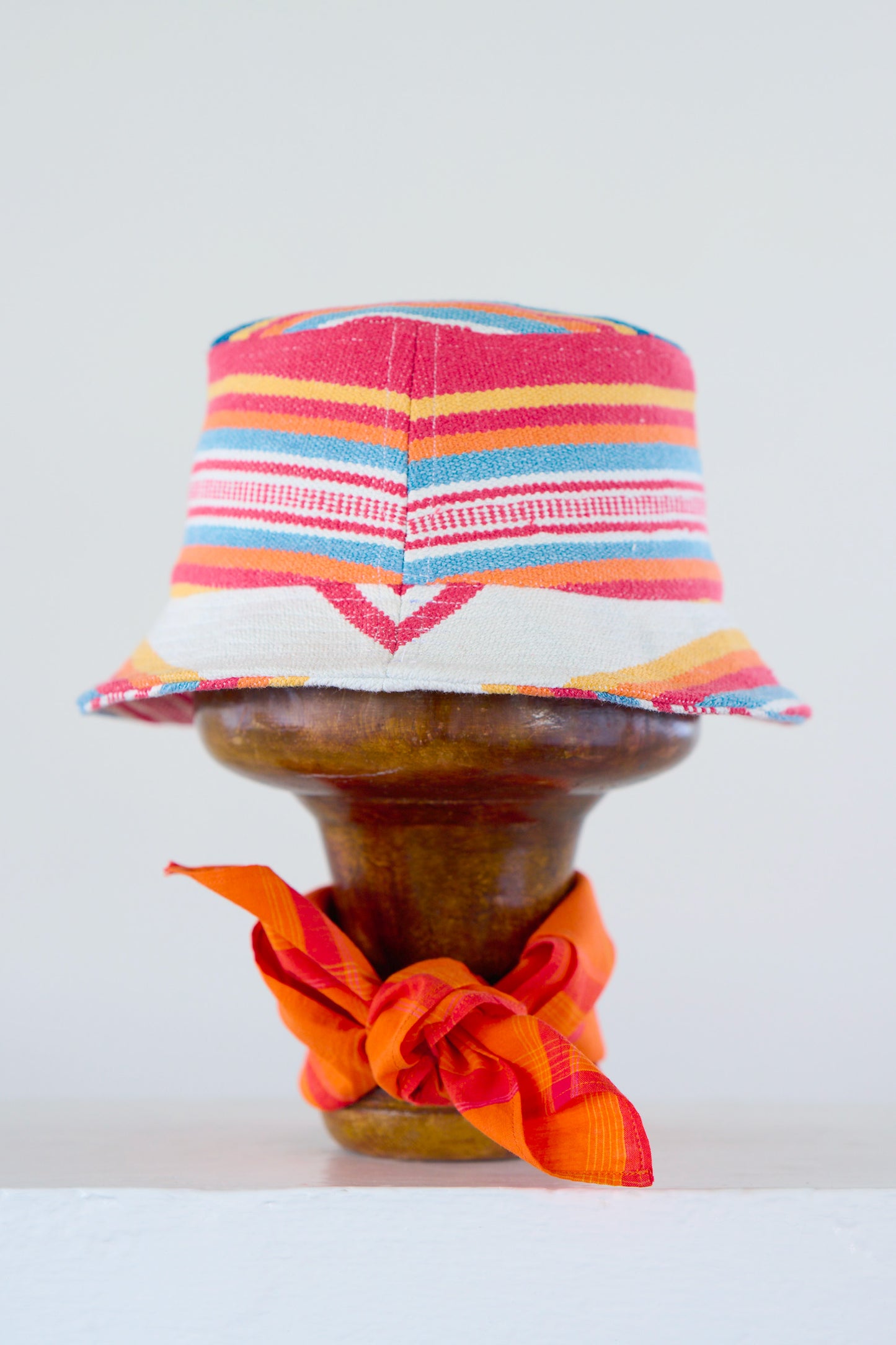 STRIPED BUCKET HAT MULTICOLOR