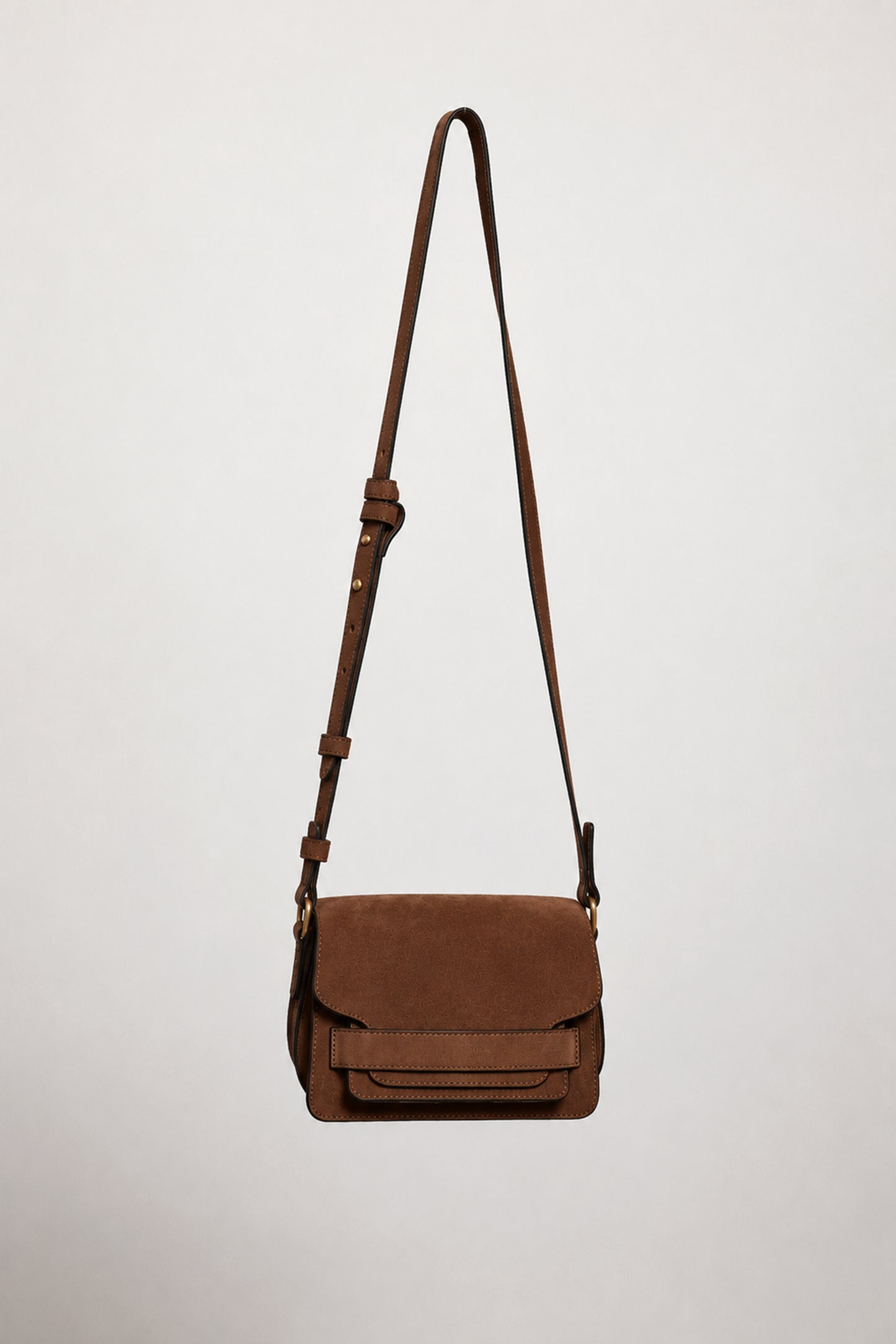 SMALL BAG WITH FLAPS TOFFEE
