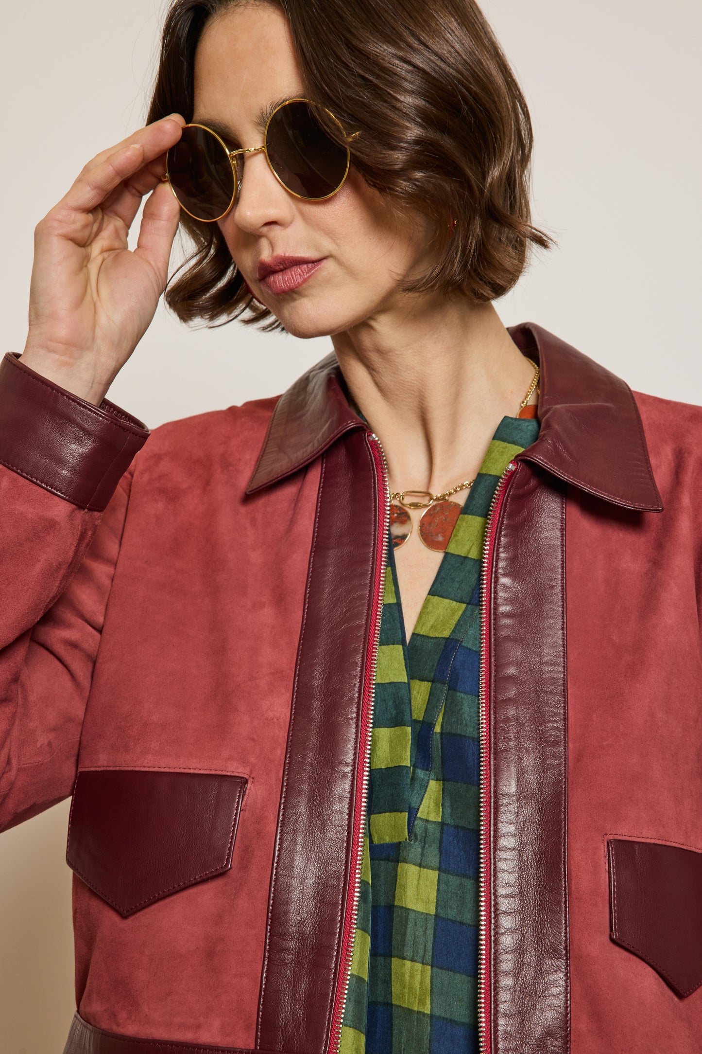 BLOUSON EN CUIR BORDEAUX
