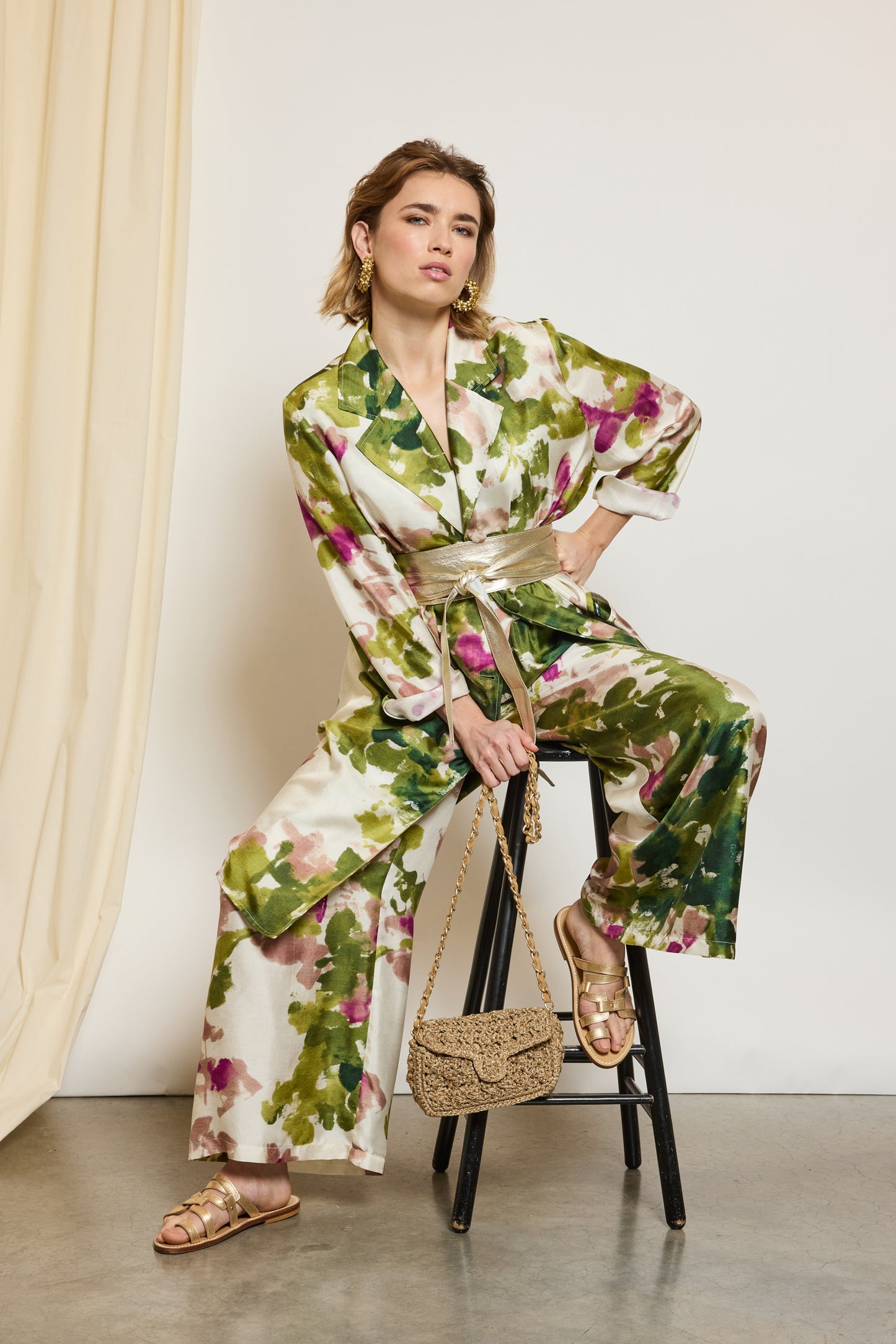 PANTALON EN SOIE ROSE
