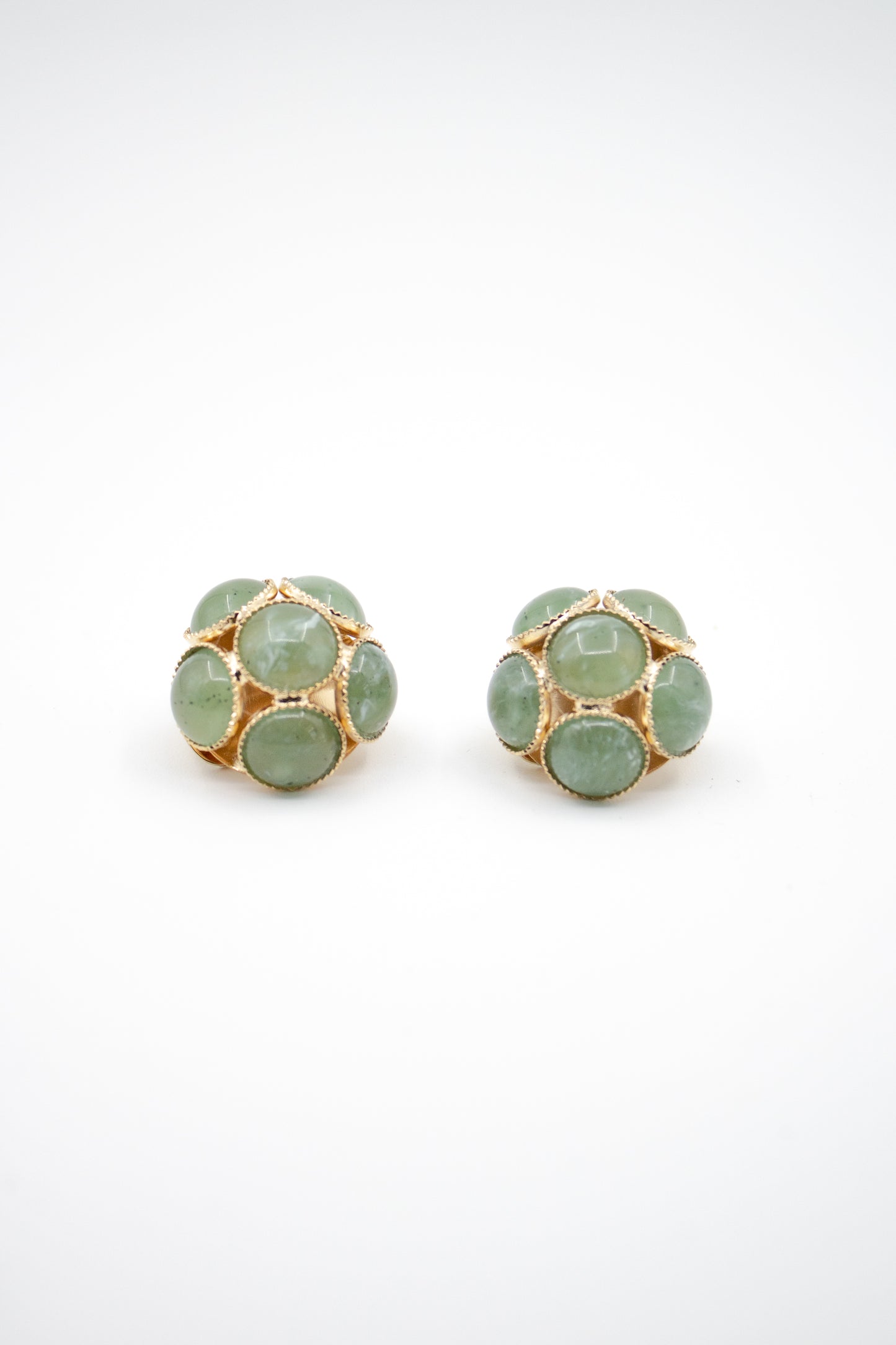 CLIP EARRINGS GREEN