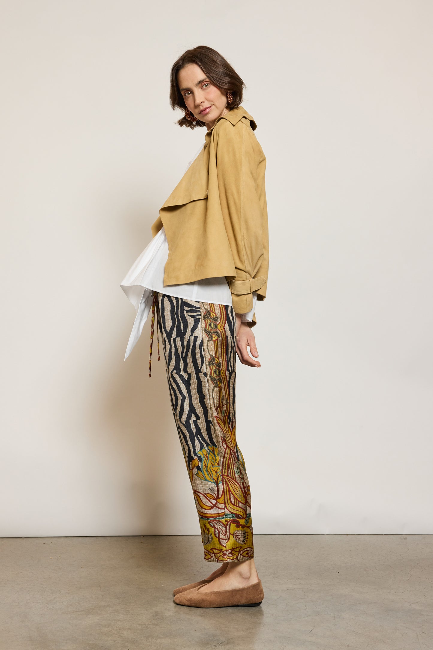 PANTALON EN SOIE BEIGE