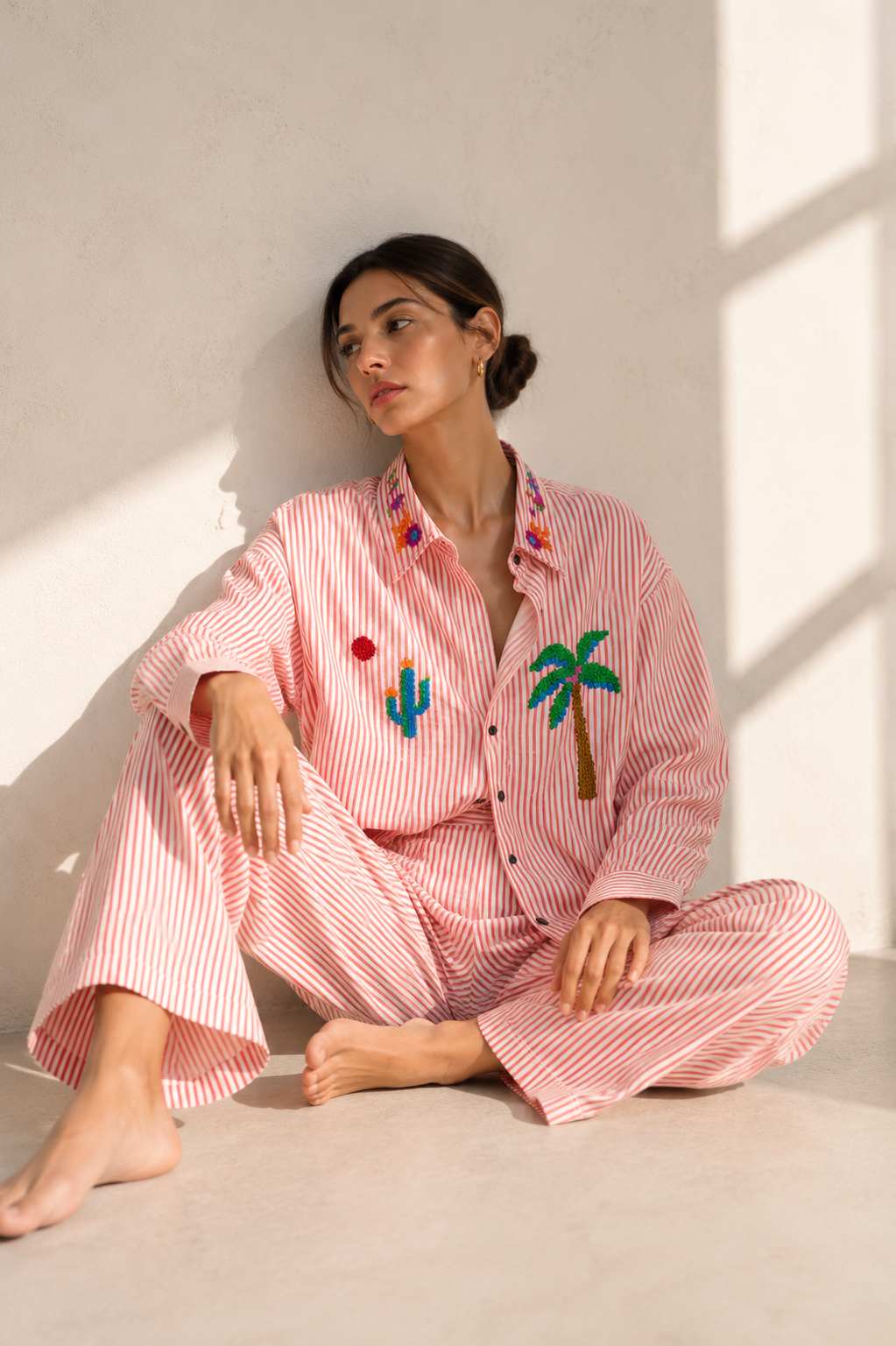 CHEMISE BRODÉE ROUGE