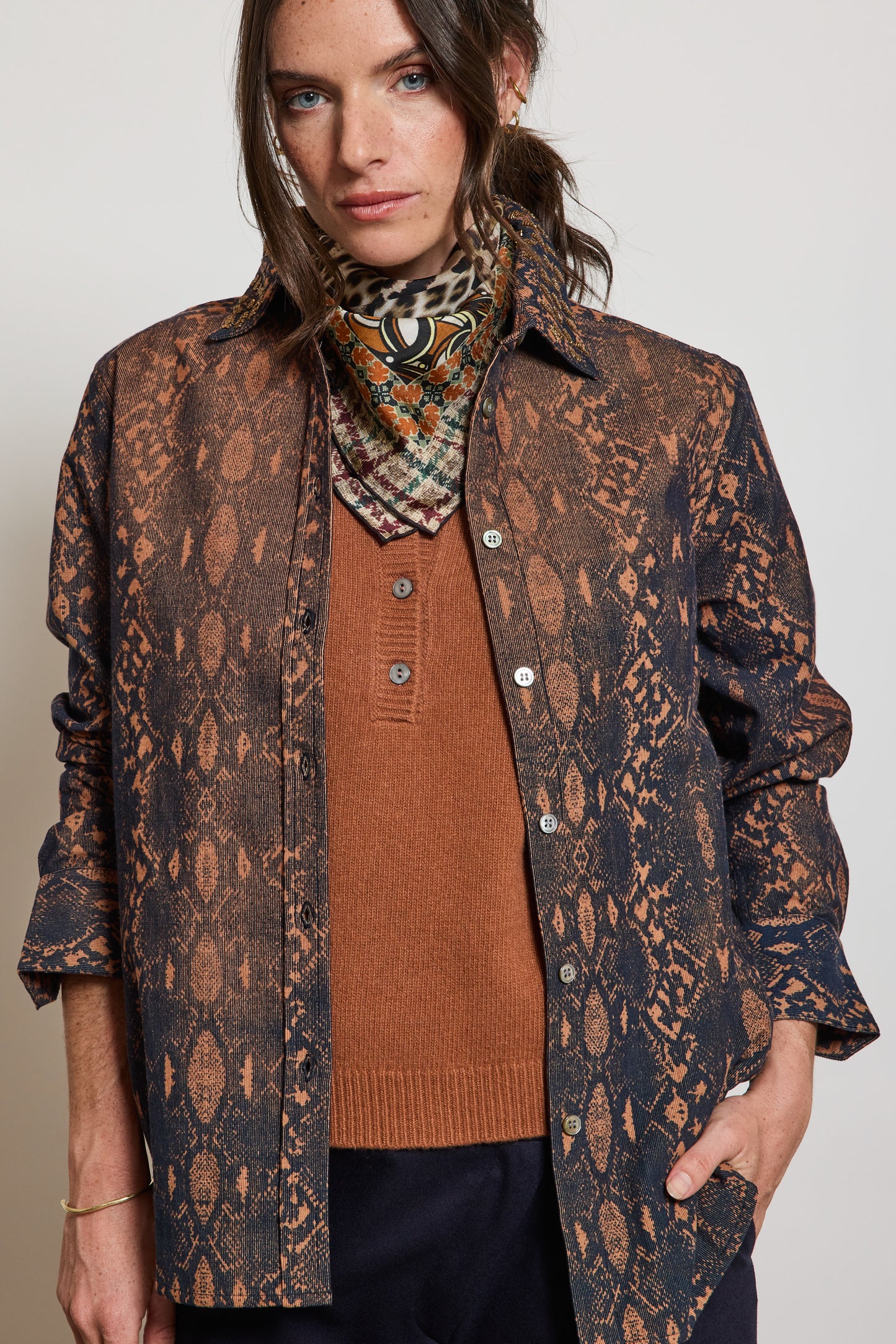 EMBROIDERED VELVET SHIRT COCO