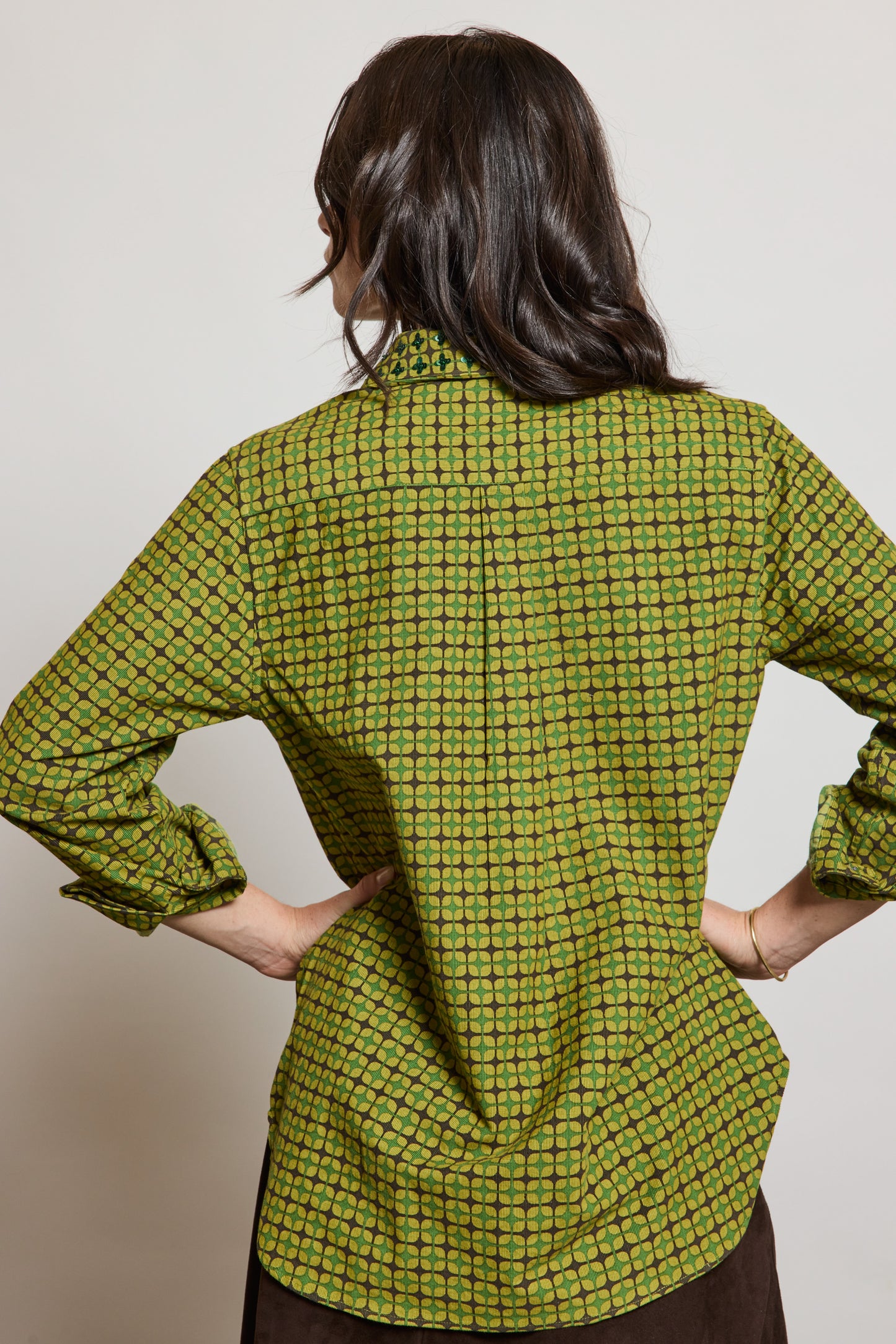 CHEMISE EN VELOURS BRODÉE