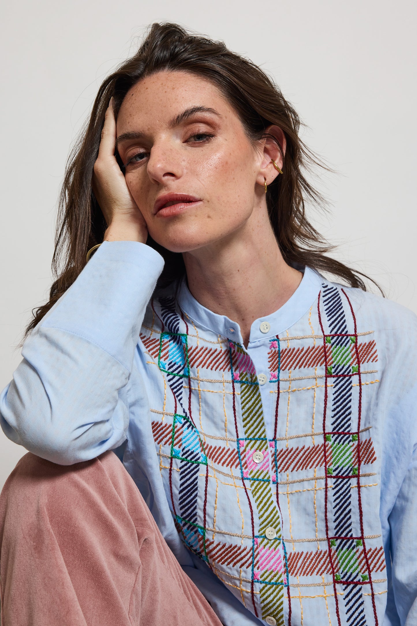 EMBROIDERED SHIRT SKY