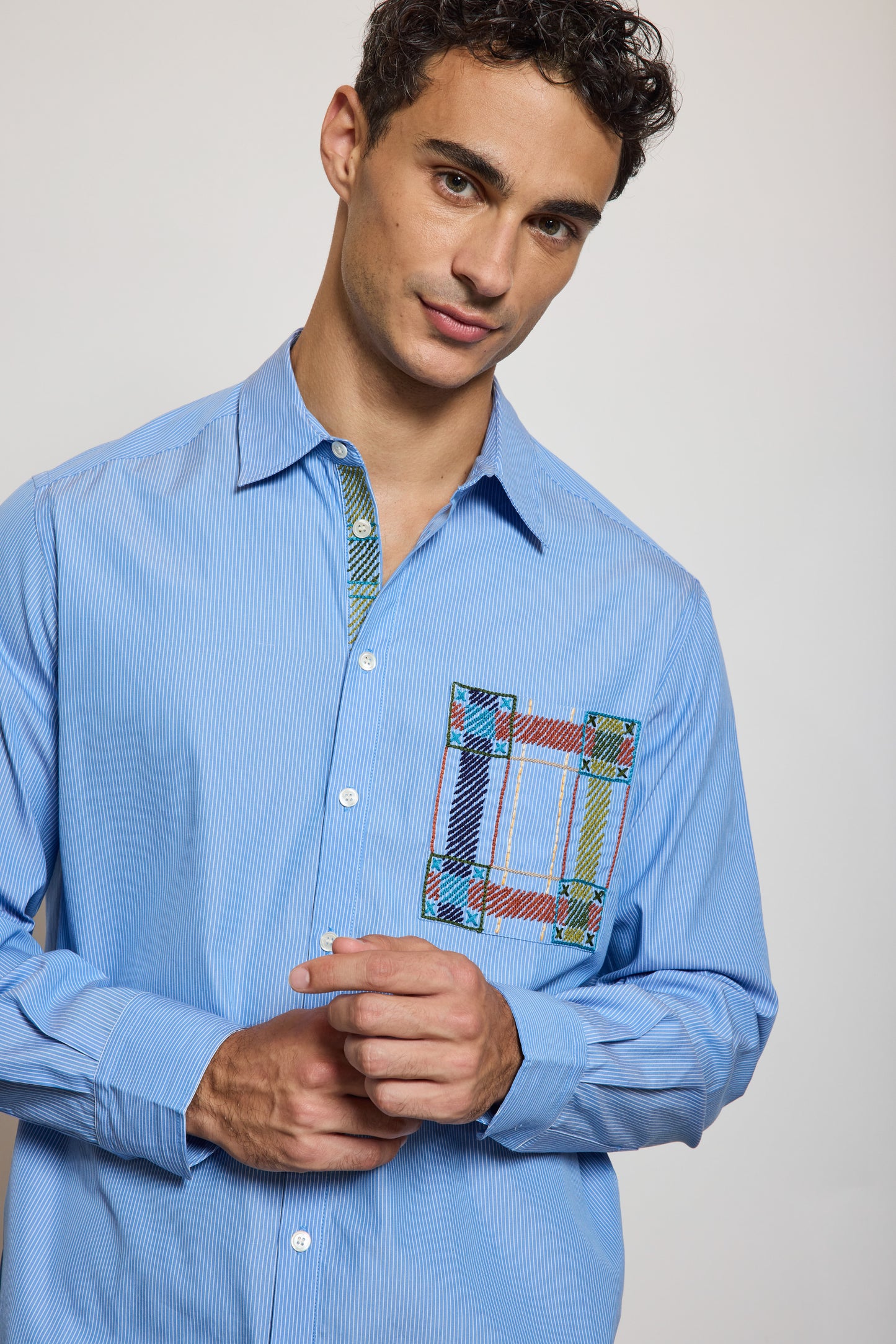 CHEMISE BRODÉE BLEUE