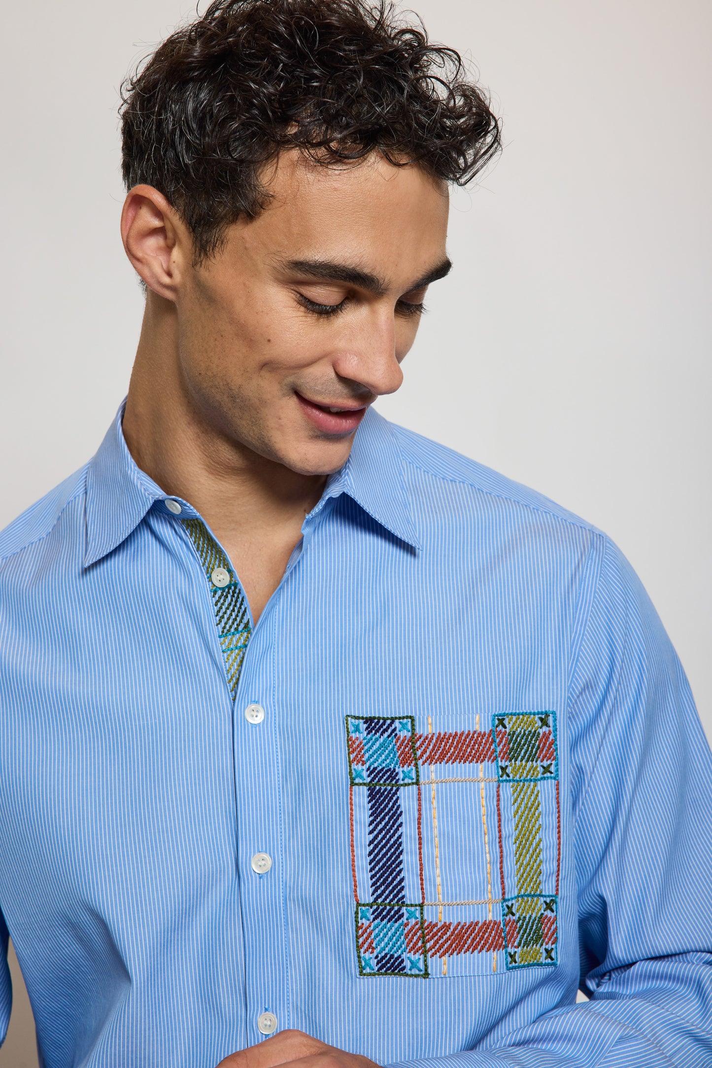 CHEMISE BRODÉE BLEUE