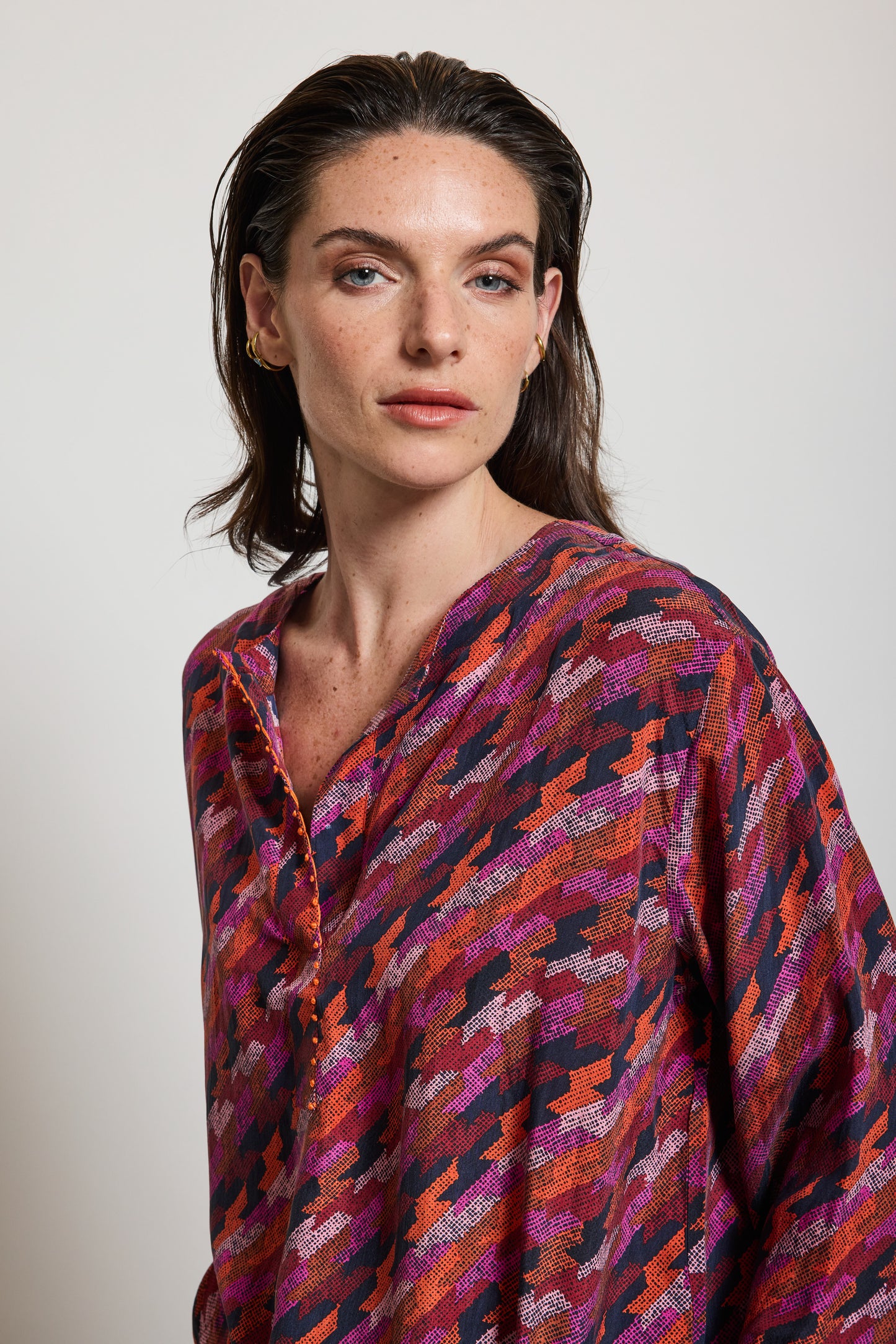 TOP EN SOIE PIED DE COQ FUSCHIA