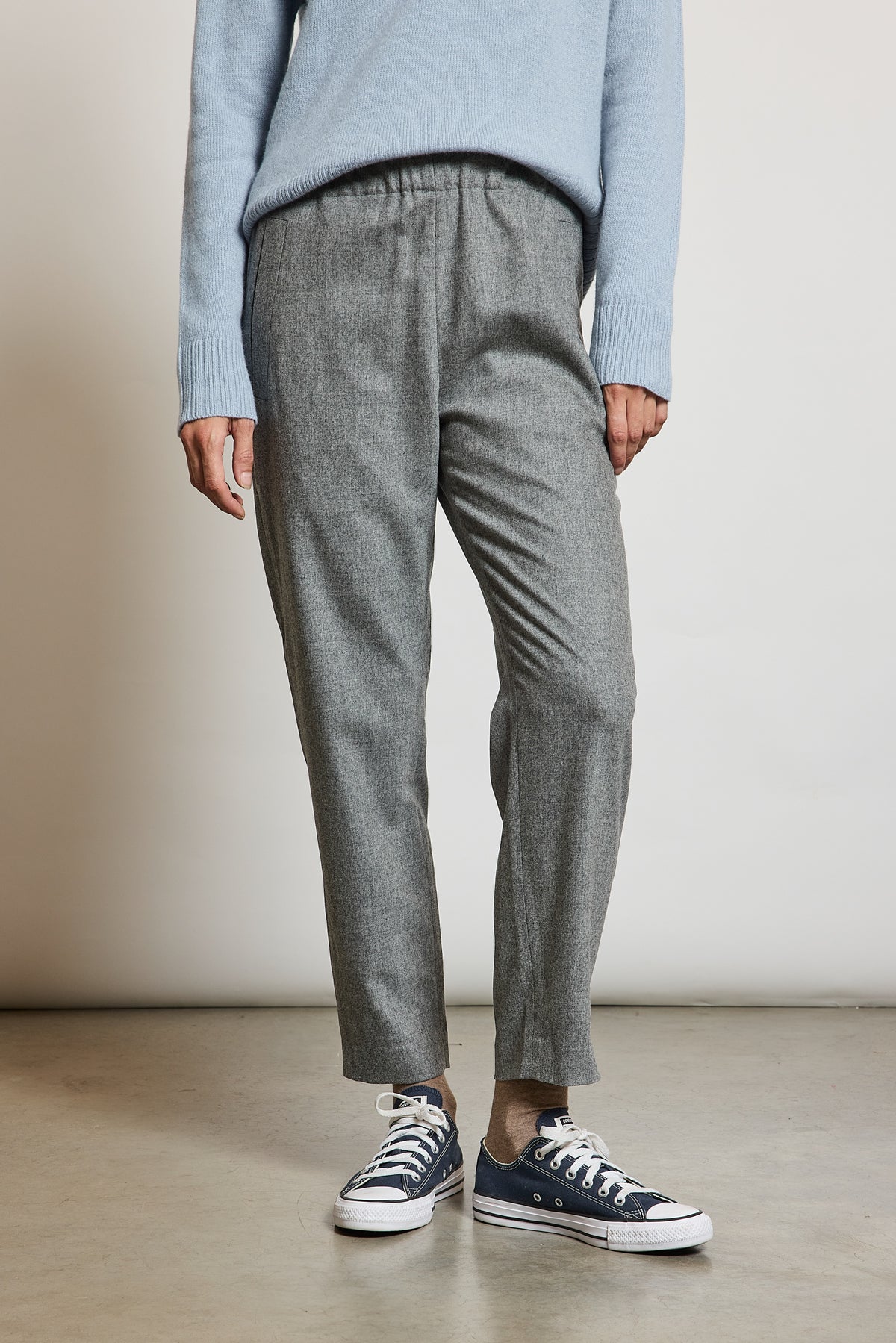 CASHMERE CARROT PANTS GREY
