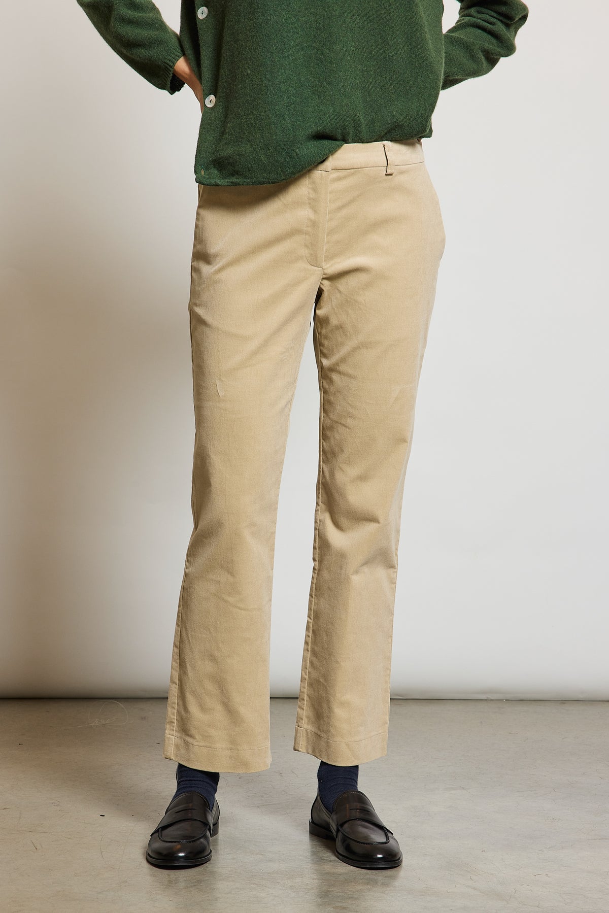 VELVET KICK-FLARED PANTS BEIGE