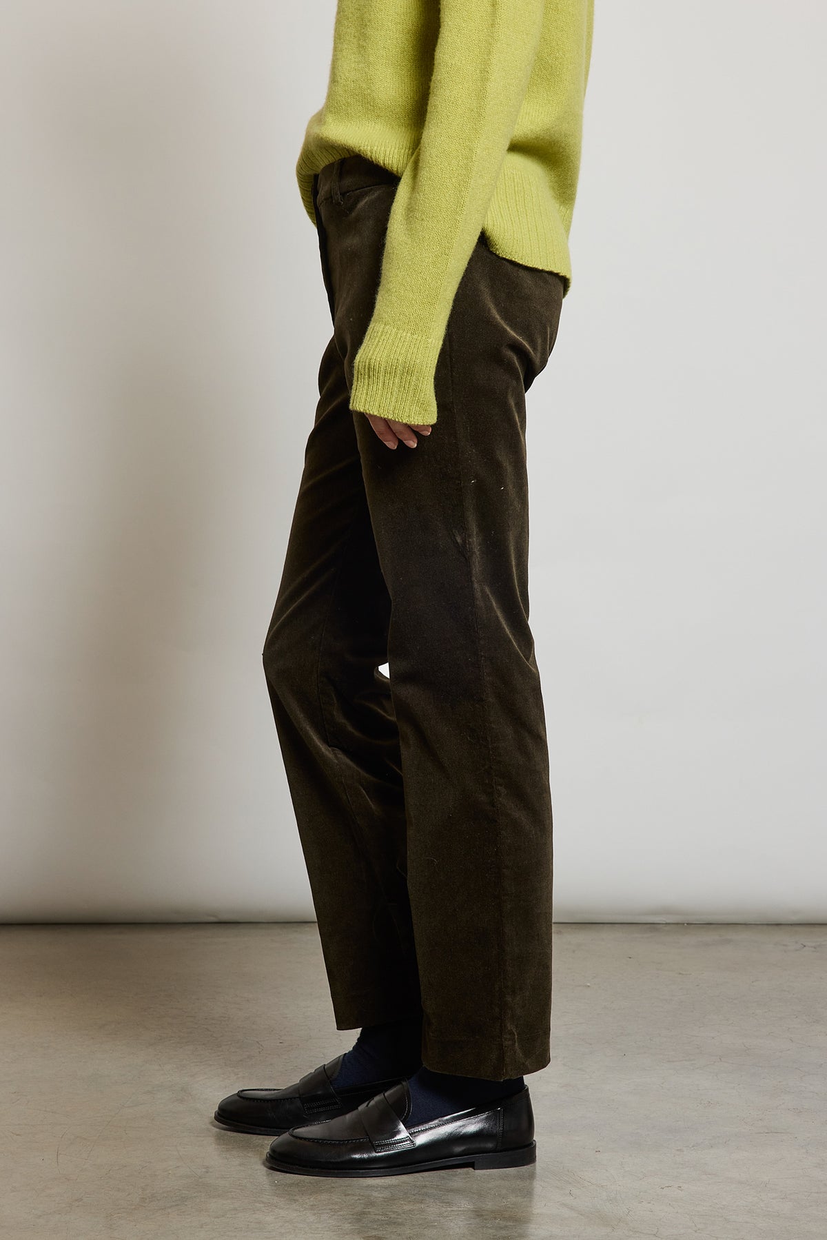 VELVET KICK-FLARED PANTS BRONZE