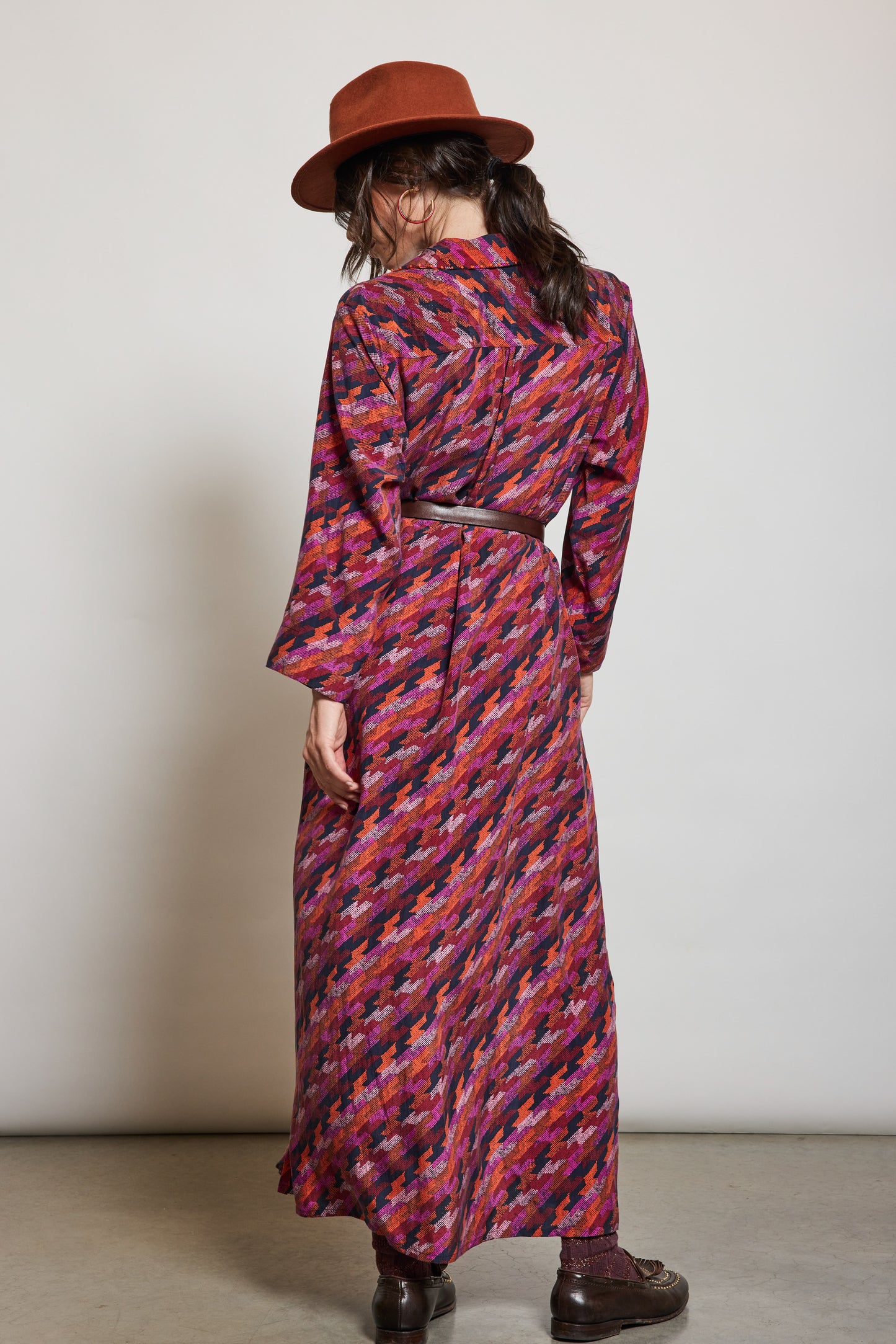 ROBE EN SOIE PIED DE COQ FUSCHIA