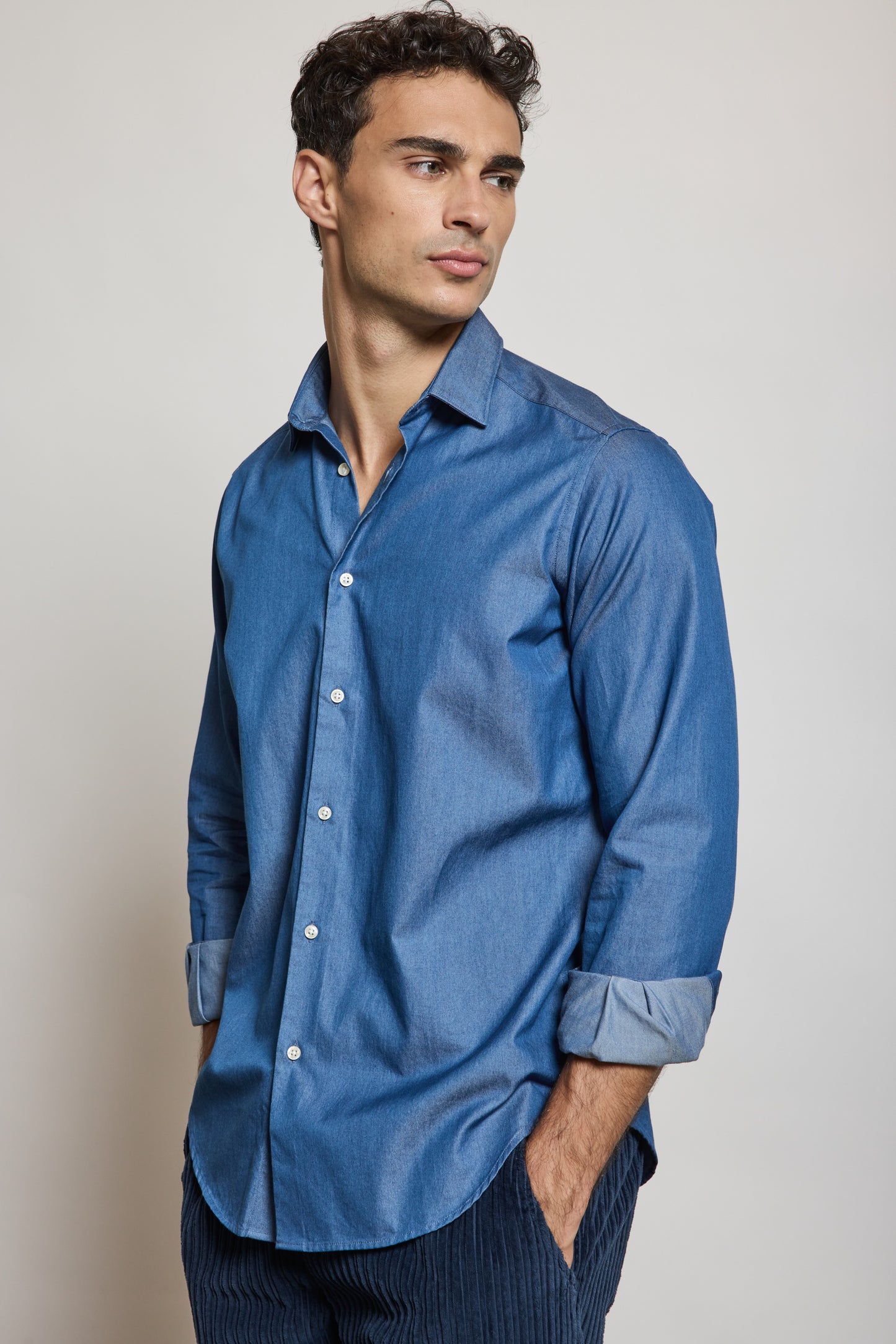 CHEMISE AJUSTÉE EN JEAN BLEUE