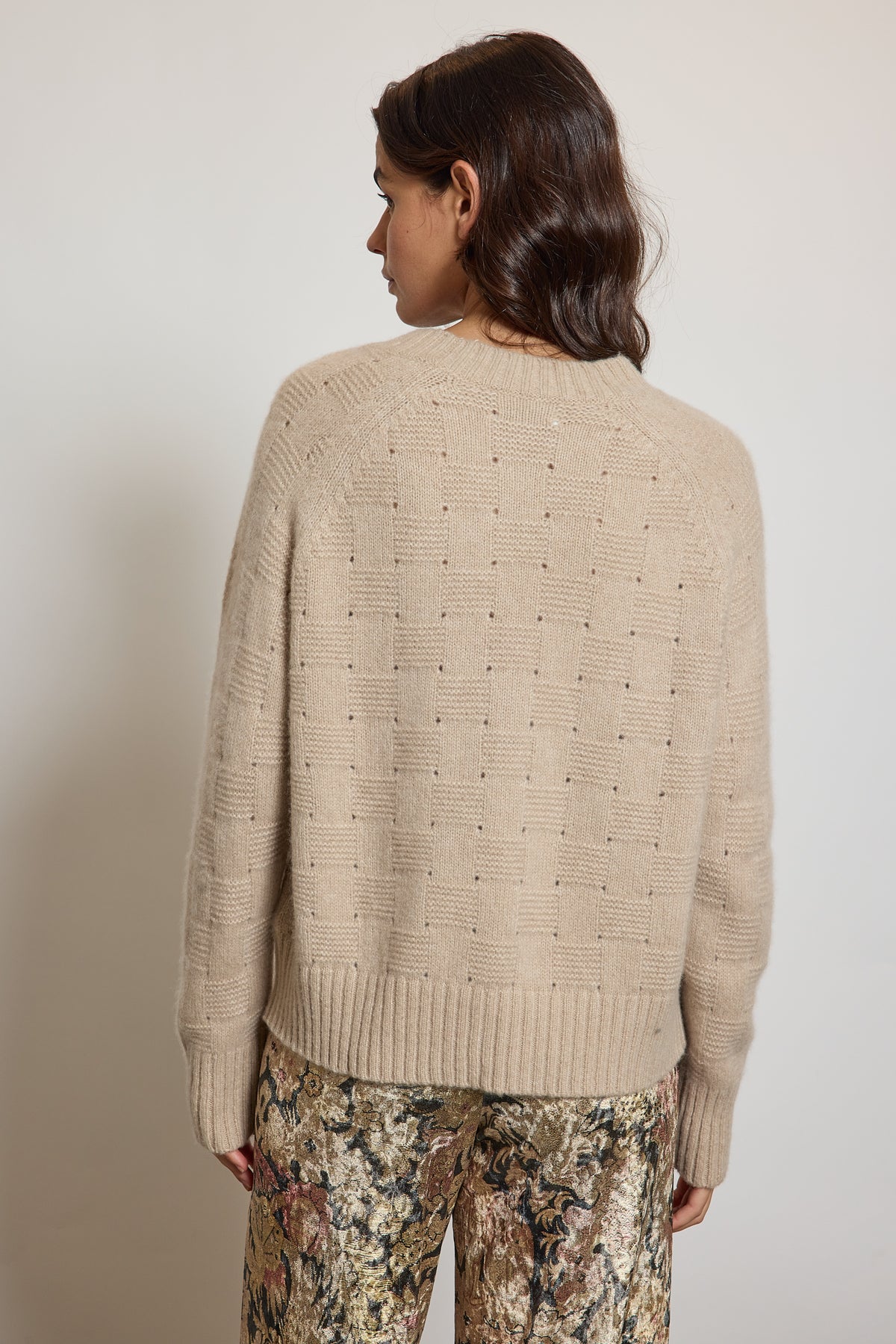 CHECKS SWEATER BEIGE