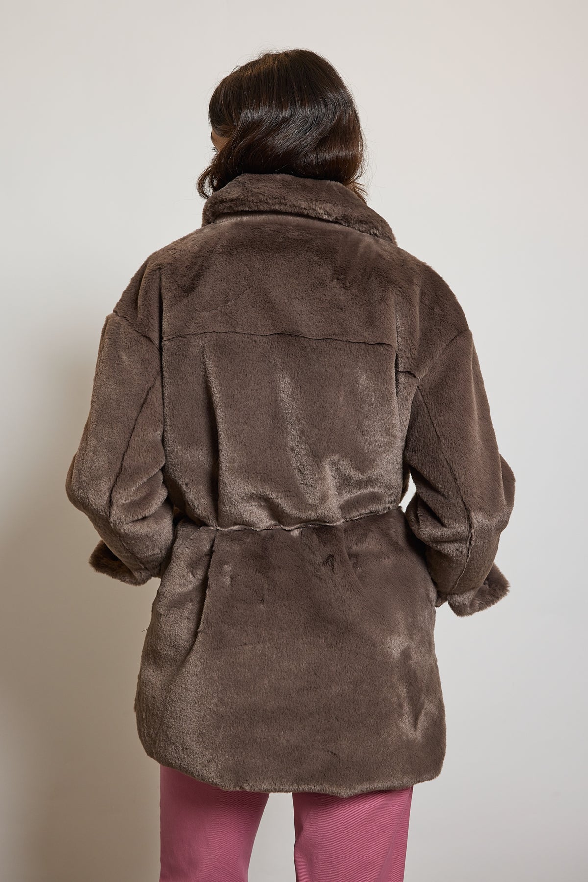 MANTEAN EN FAUSSE FOURRURE CHOCO