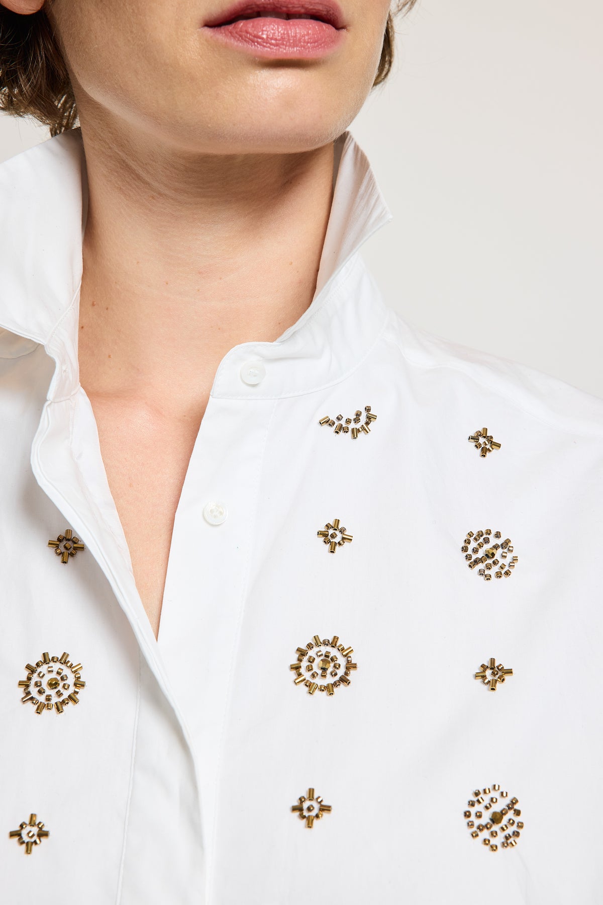 EMBROIDERED SHIRT WHITE