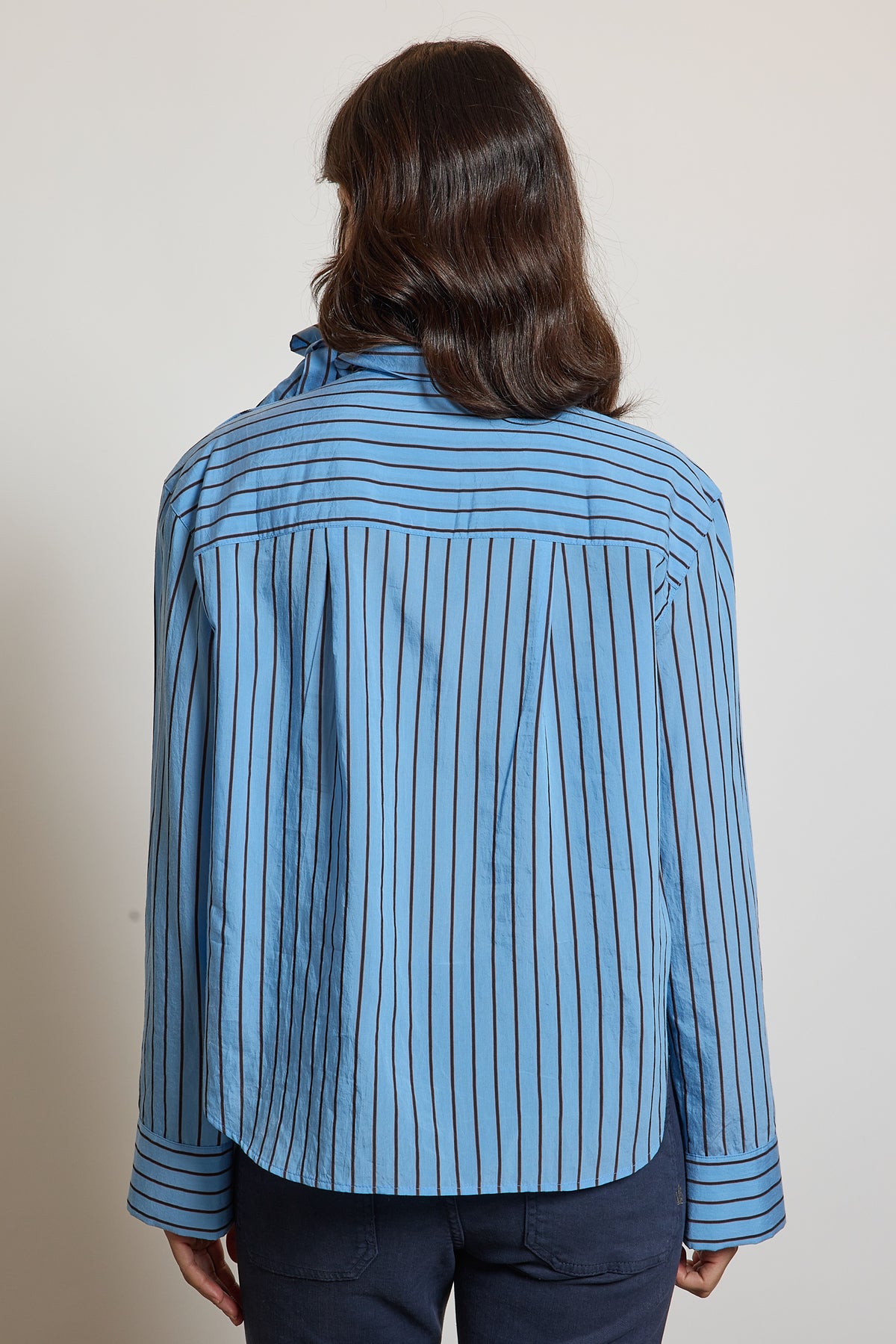 CHEMISE COL CRAVATE BLEUE