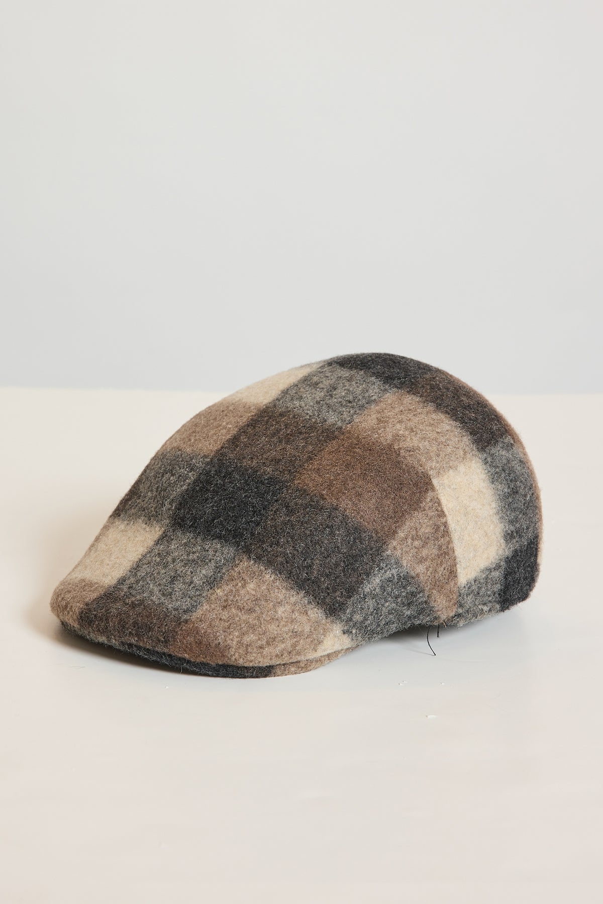 CASQUETTE PLATE LAINE BOUILLIE CARREAUX