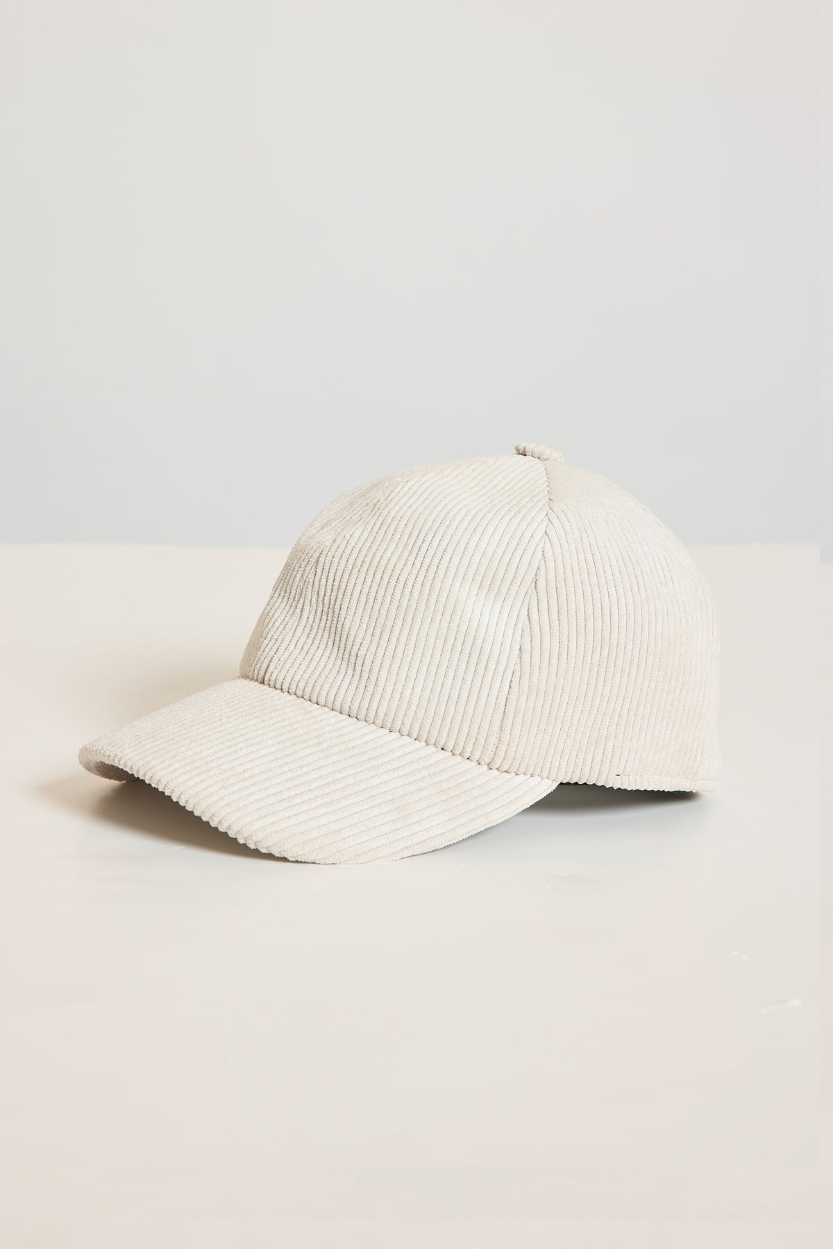 CASQUETTE EN VELOURS OFF WHITE