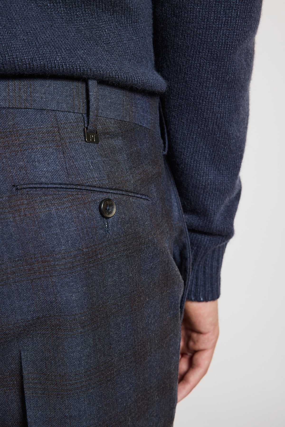 PANTALON SLIM FIT EN LAINE MARINE