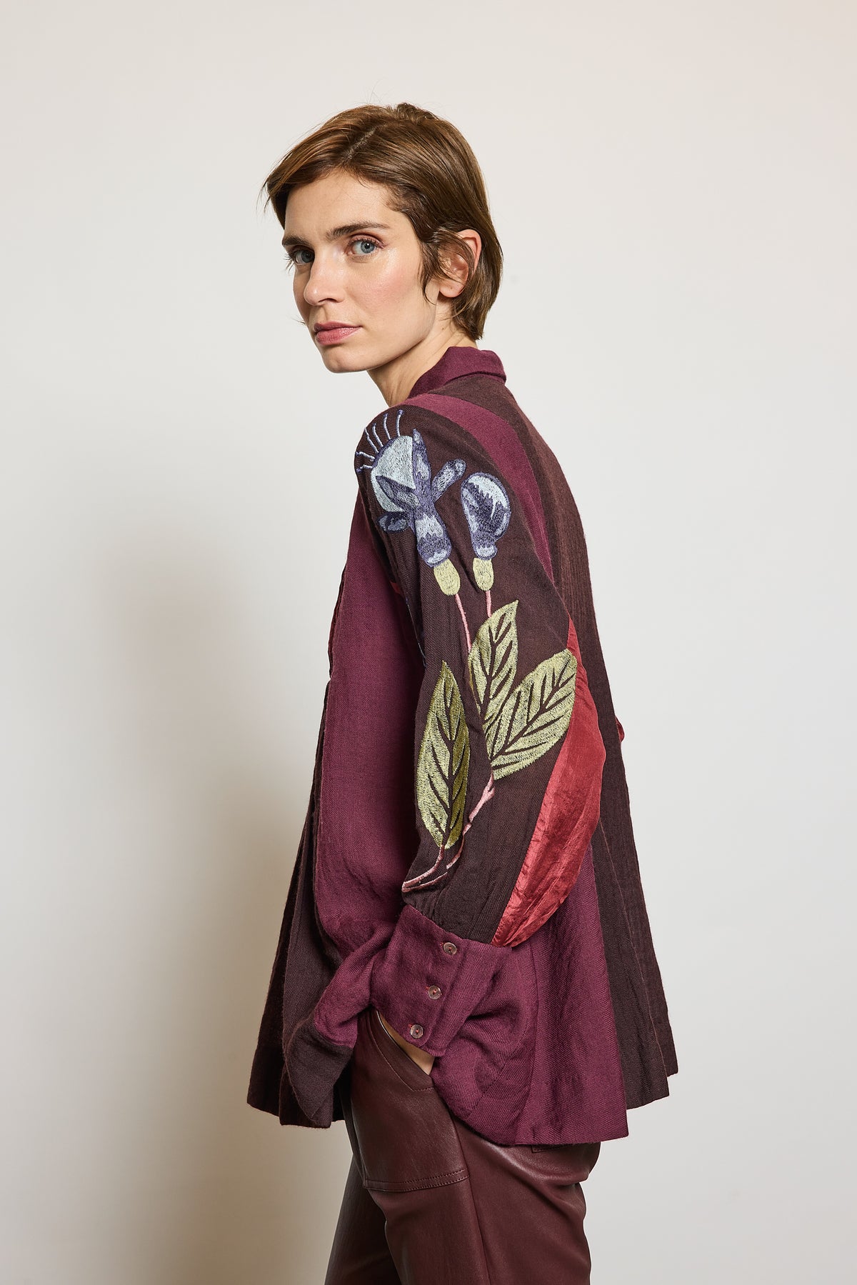 TOP EN LAINE BRODÉE BORDEAUX