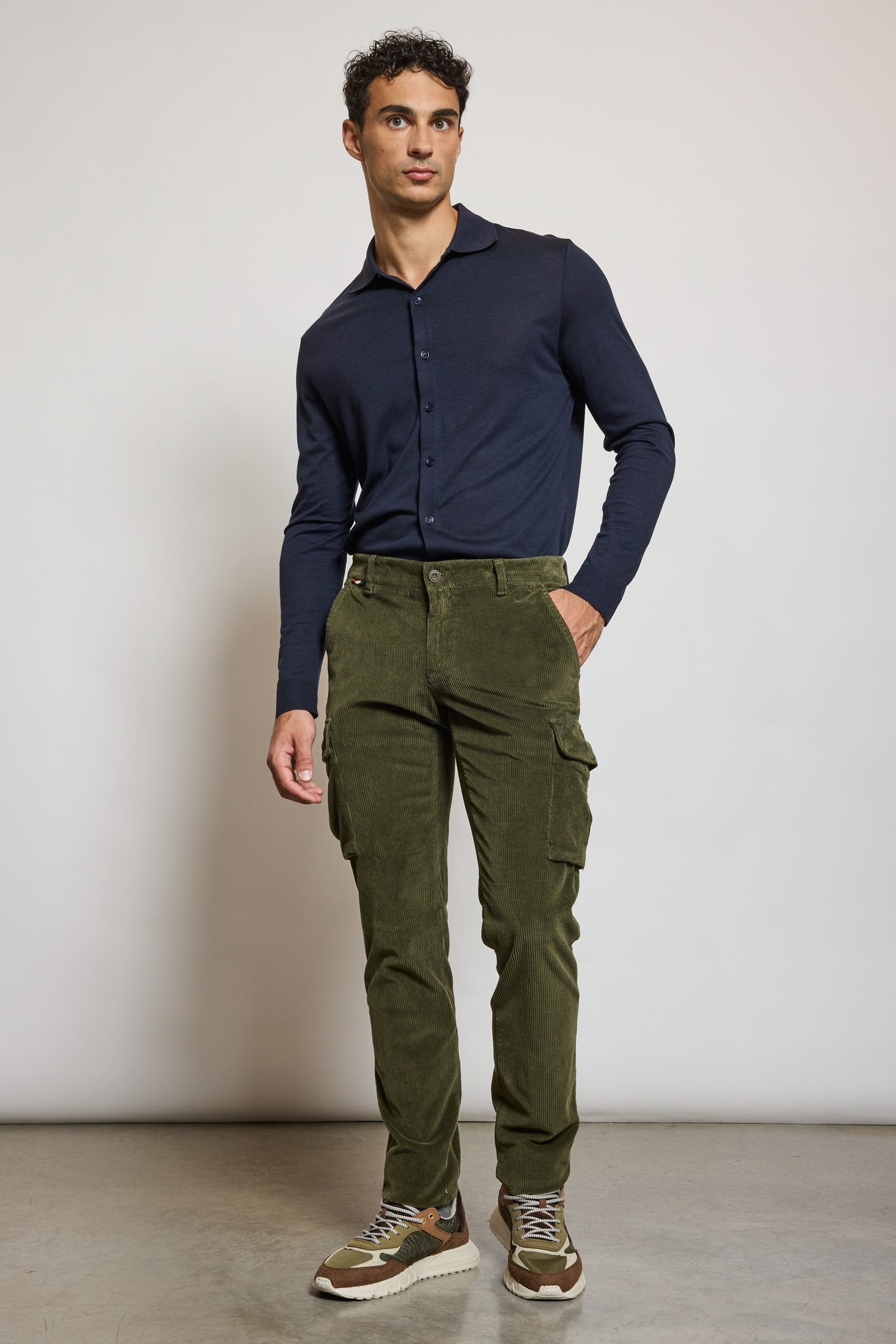 CARGO EN VELOURS KAKI