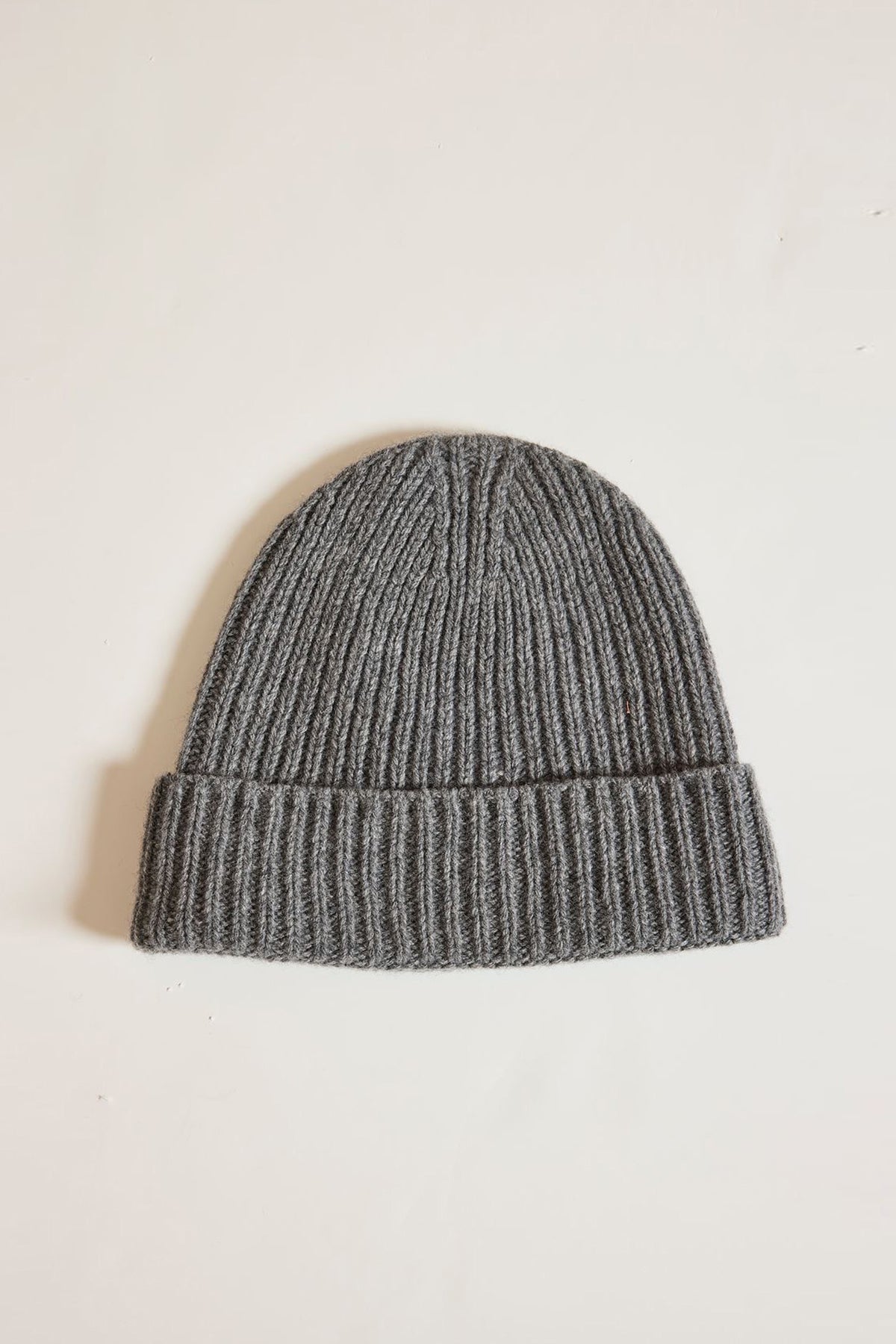BONNET EN CACHEMIRE GRIS