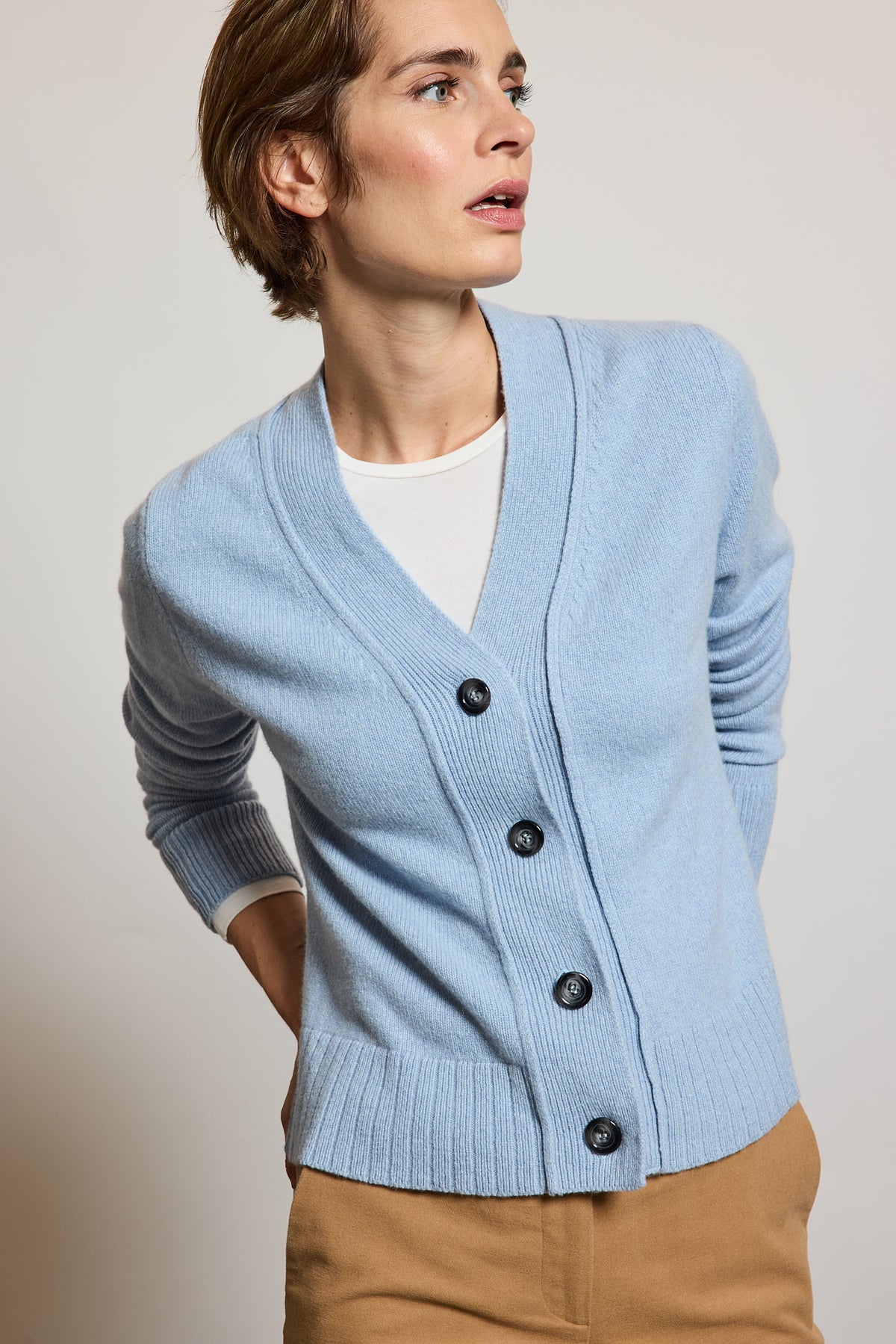 CASHMERE CARDIGAN SKY