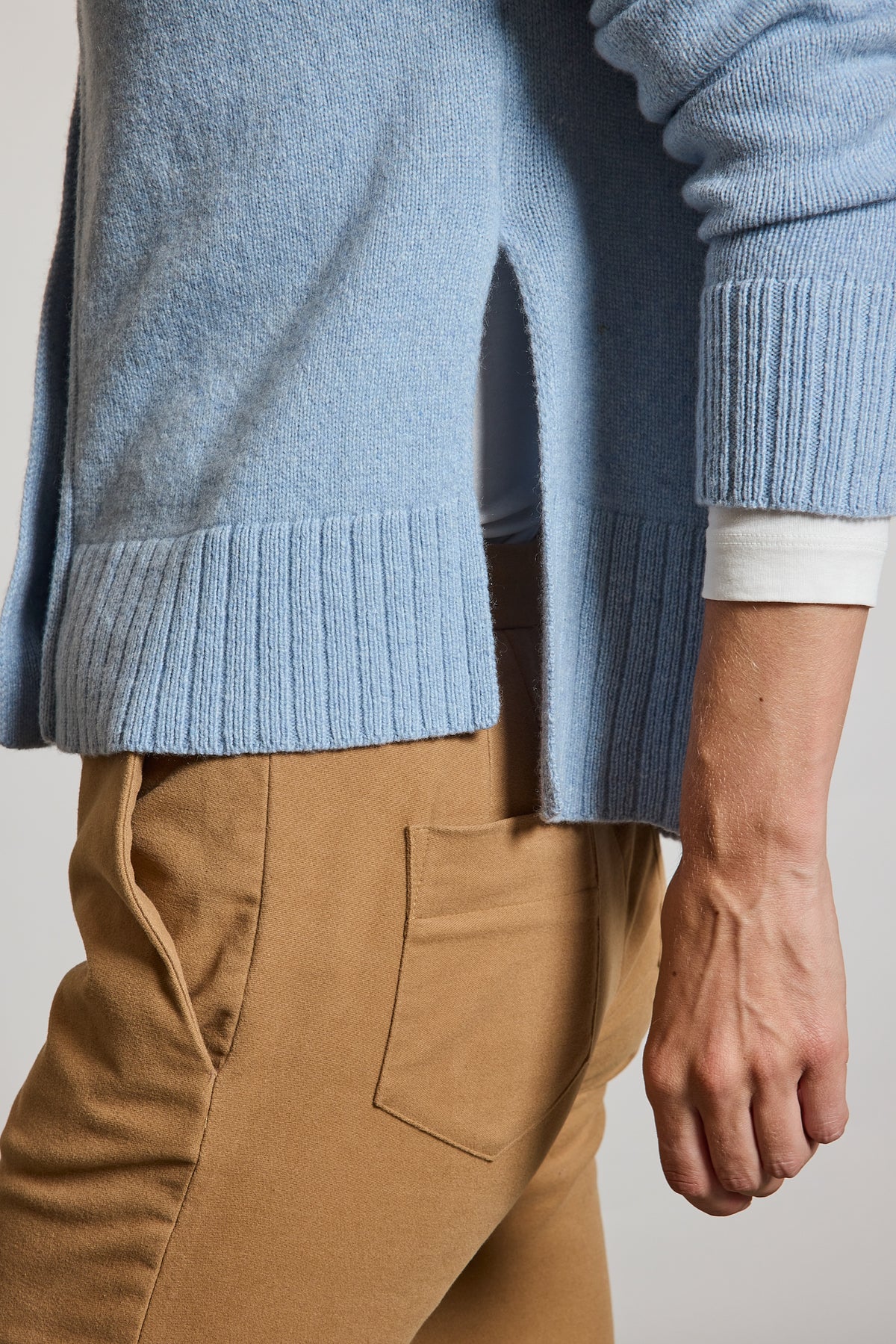 CASHMERE CARDIGAN SKY
