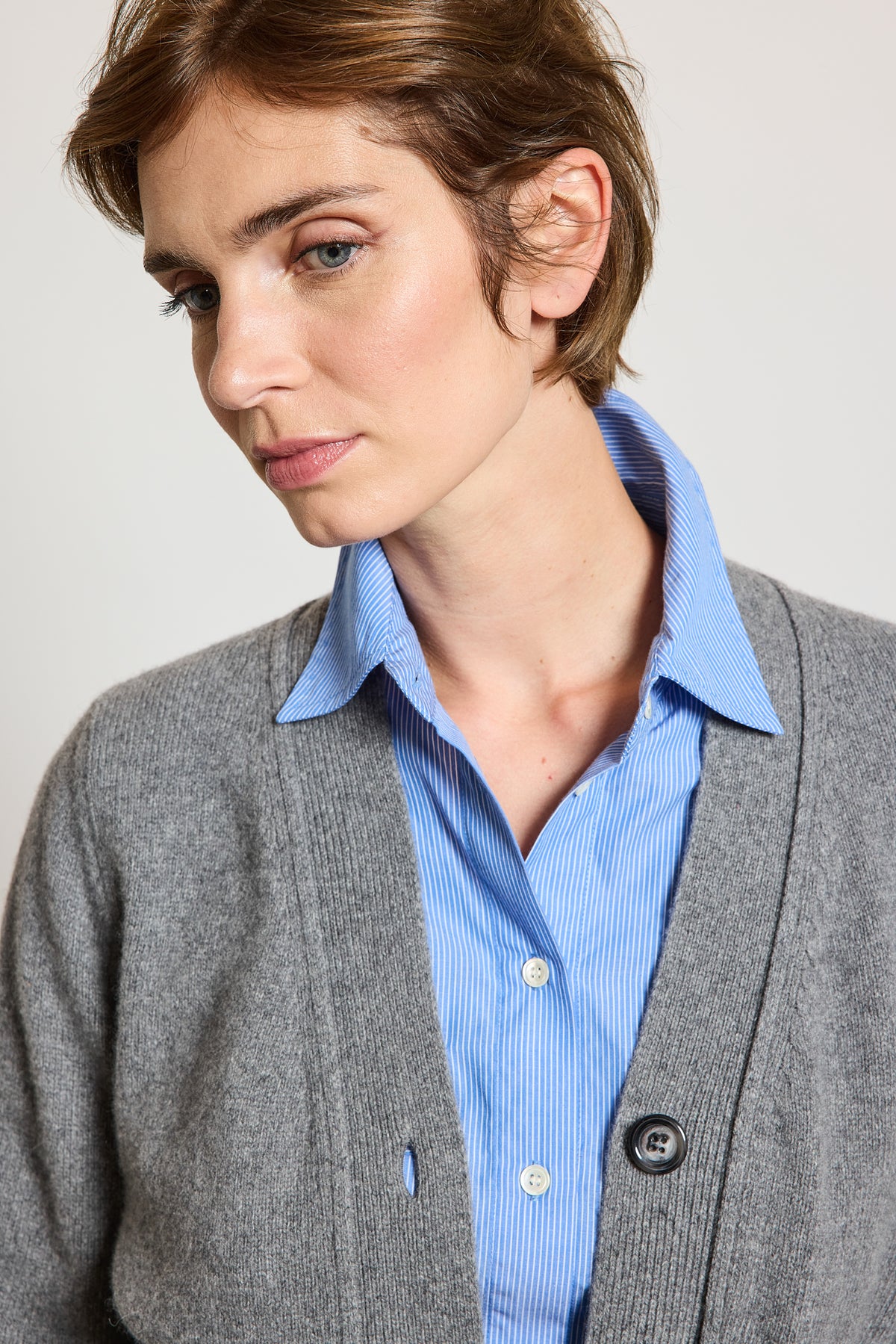 CARDIGAN EN CACHEMIRE GRIS