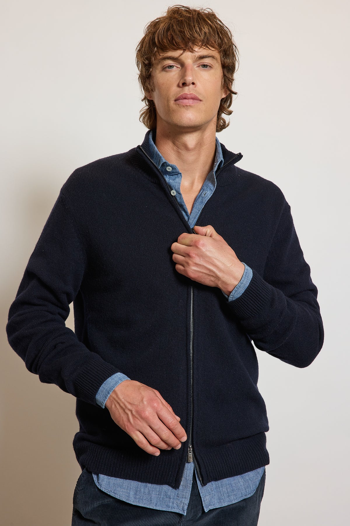 CARDIGAN EN CACHEMIRE MARINE