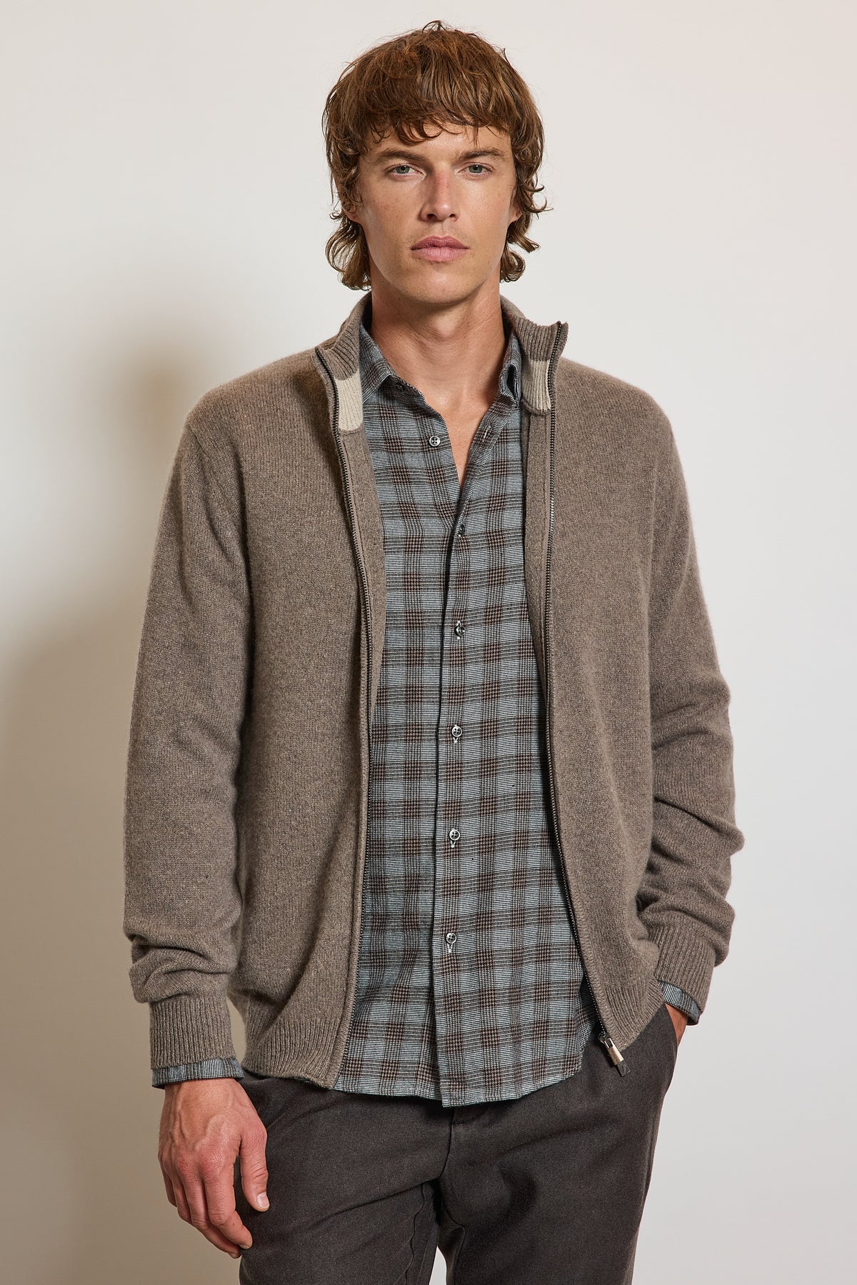 CARDIGAN EN CACHEMIRE TAUPE