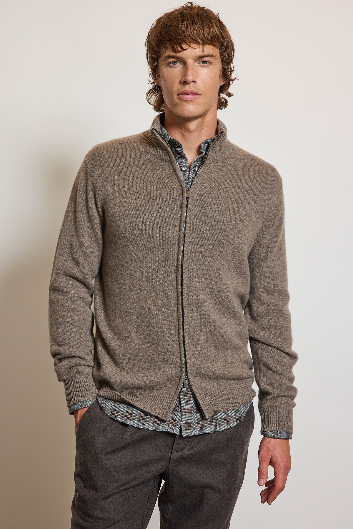 CARDIGAN EN CACHEMIRE TAUPE