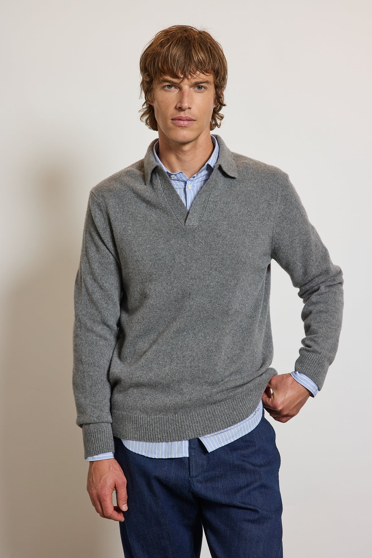 POLO EN CACHEMIRE GRIS