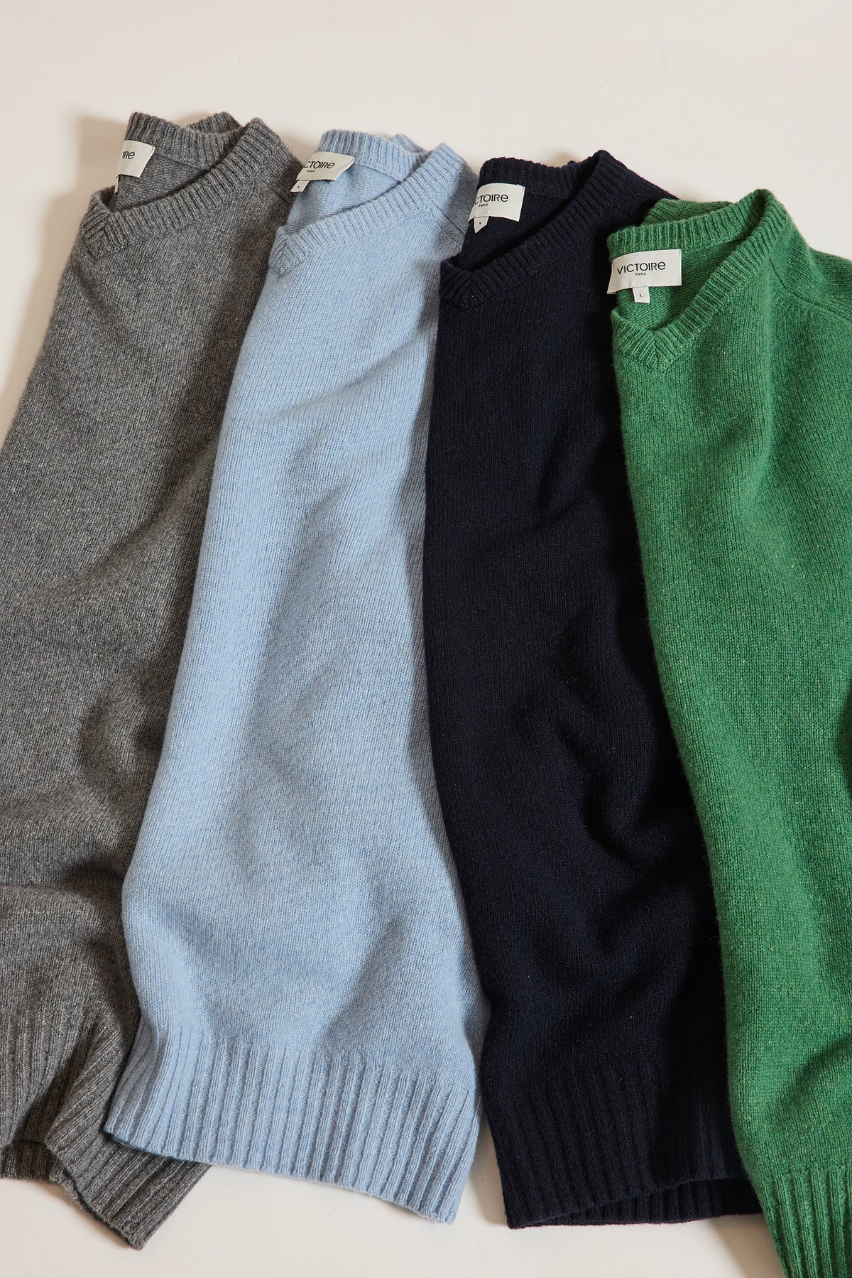 CASHMERE SWEATER NAVY