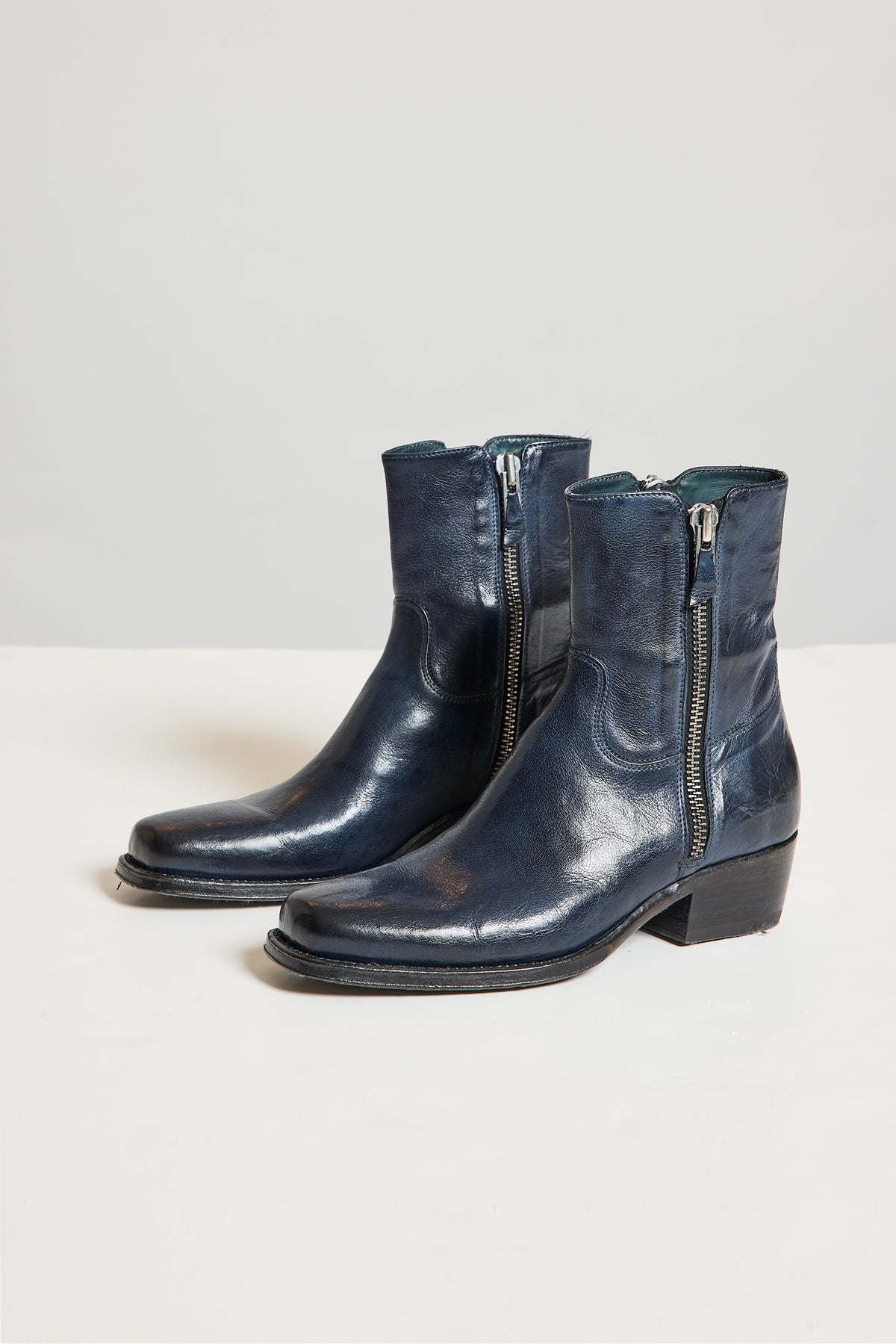 BOOTS NAVY