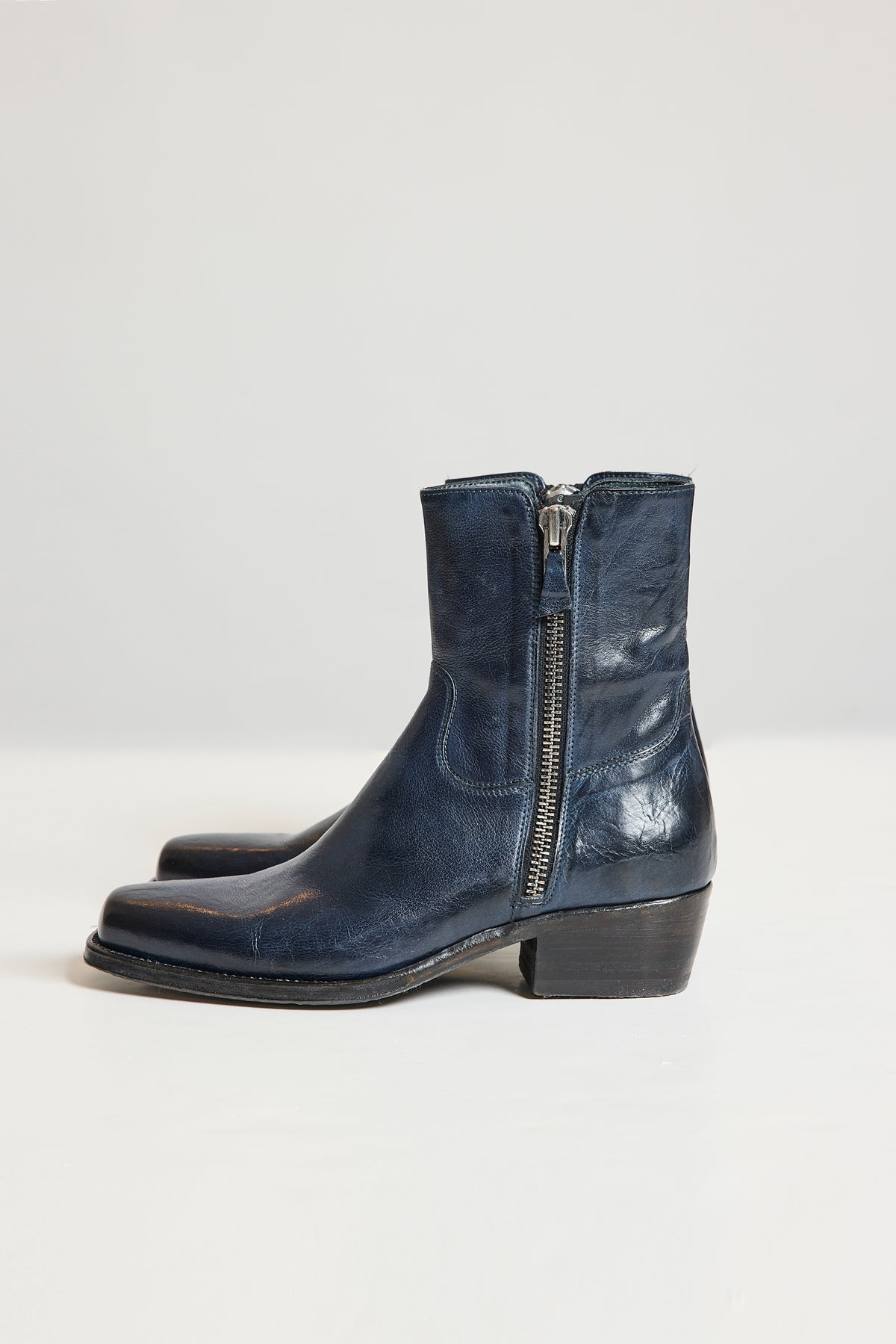 BOOTS NAVY