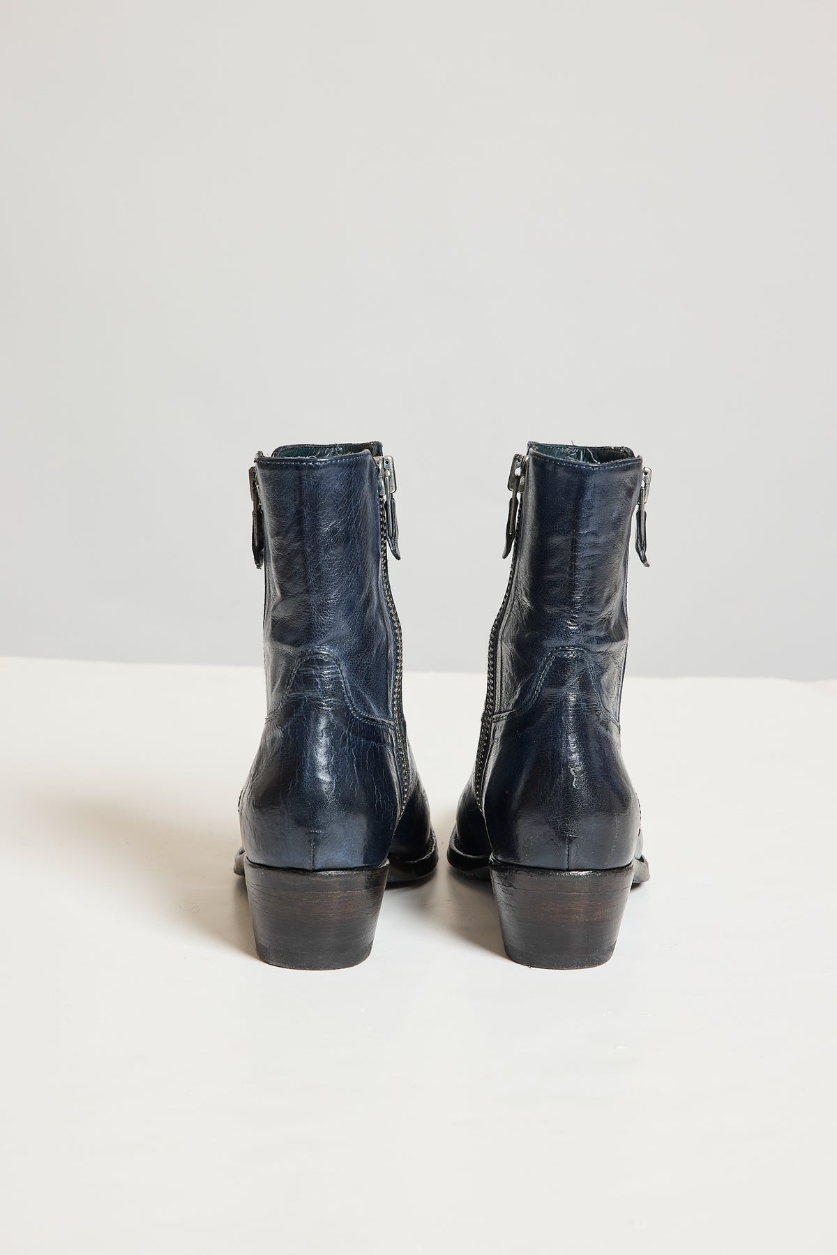BOOTS NAVY