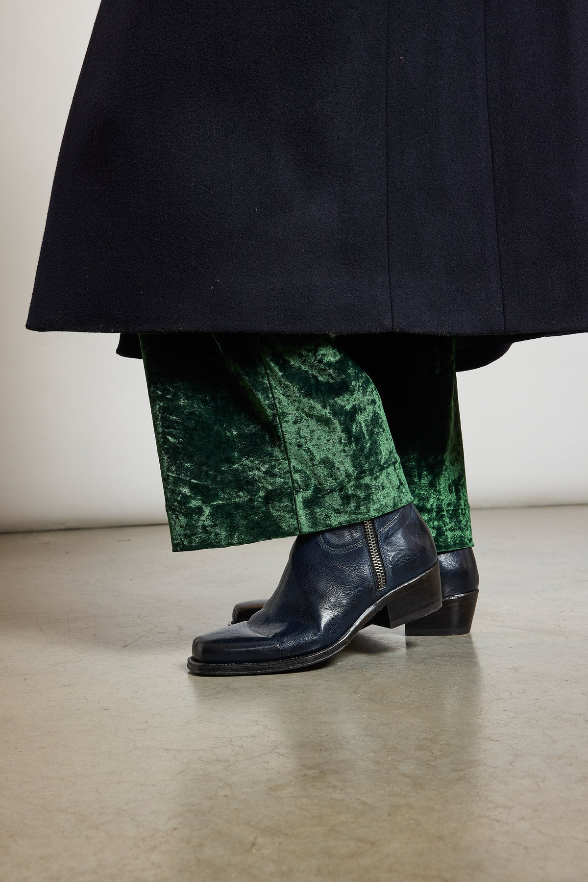 BOOTS NAVY
