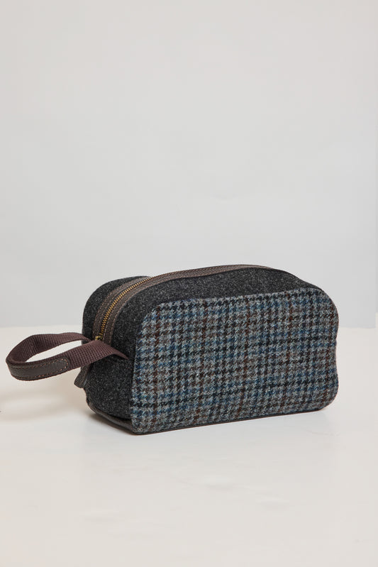 TOILETRY BAG GRAY