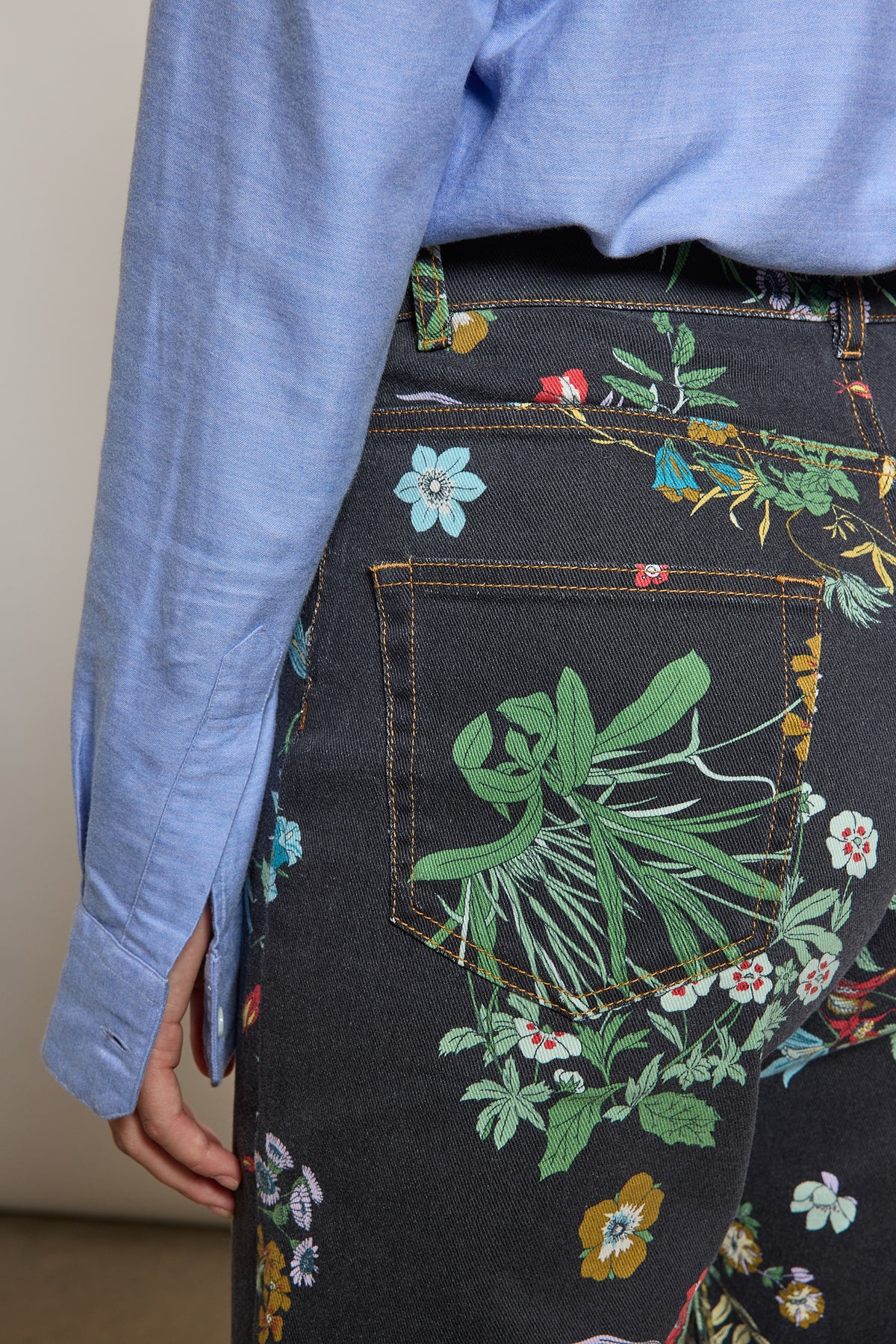 PRINTED JEANS GREY
